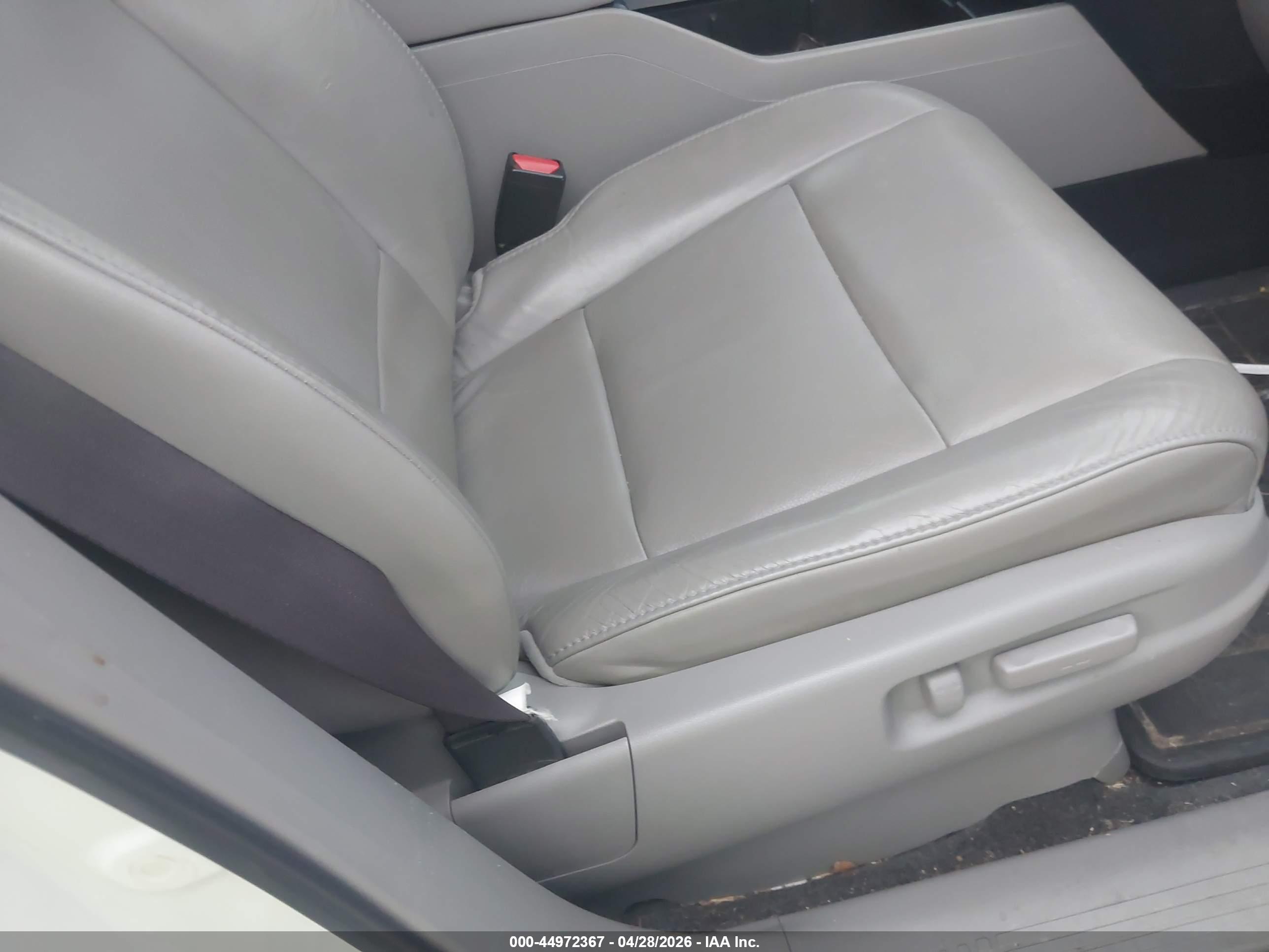 HONDA PILOT image 5