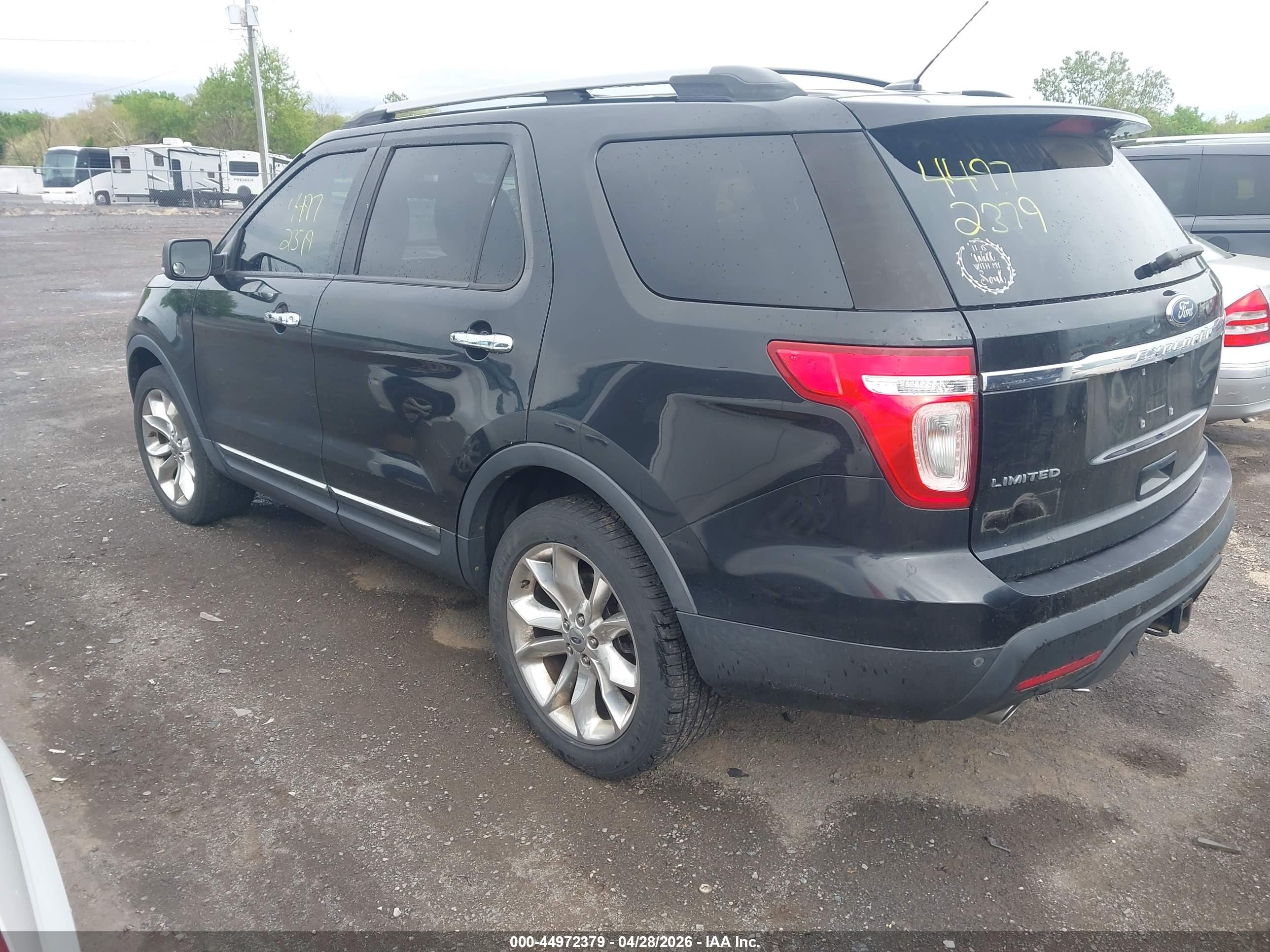 FORD EXPLORER image 3