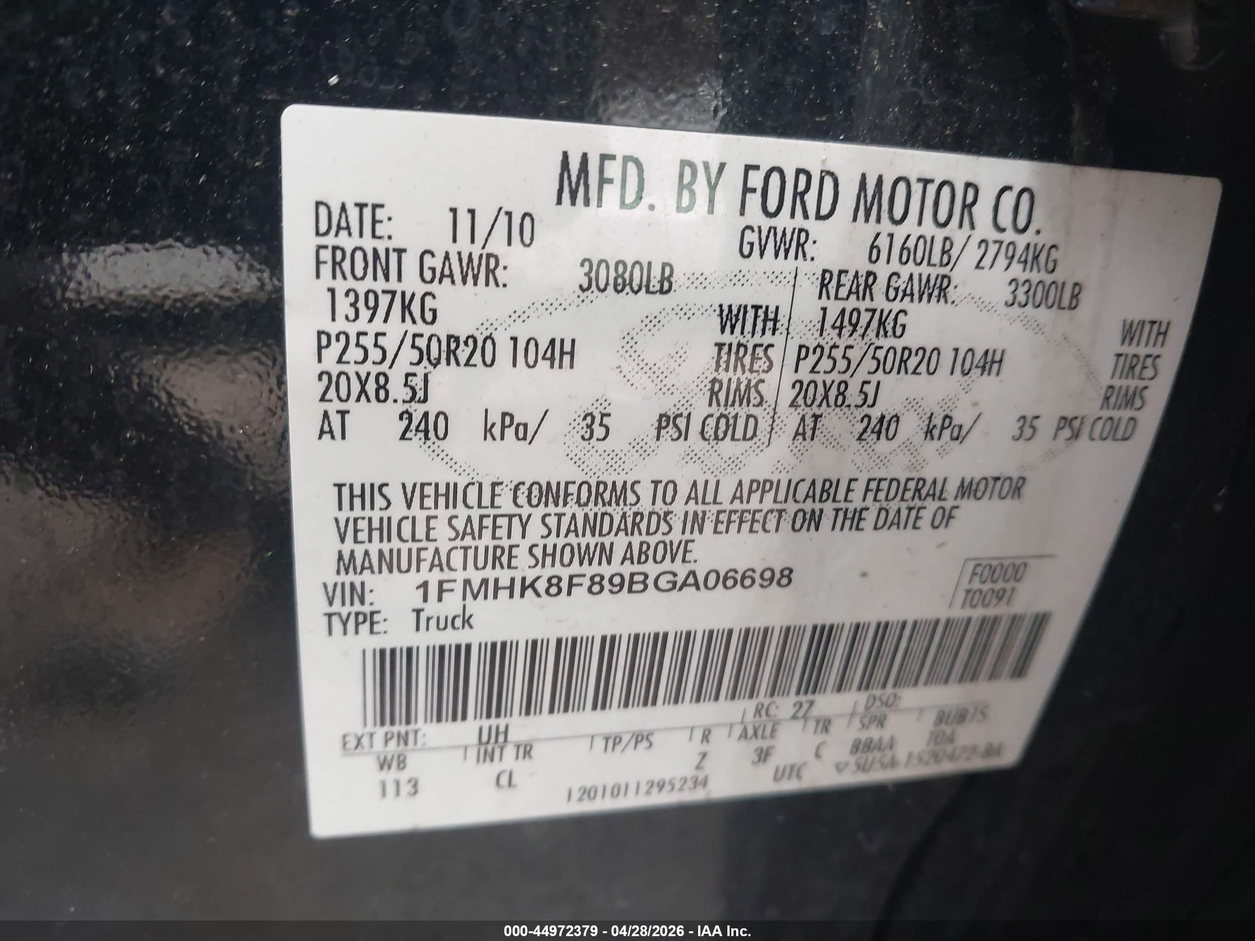FORD EXPLORER image 9