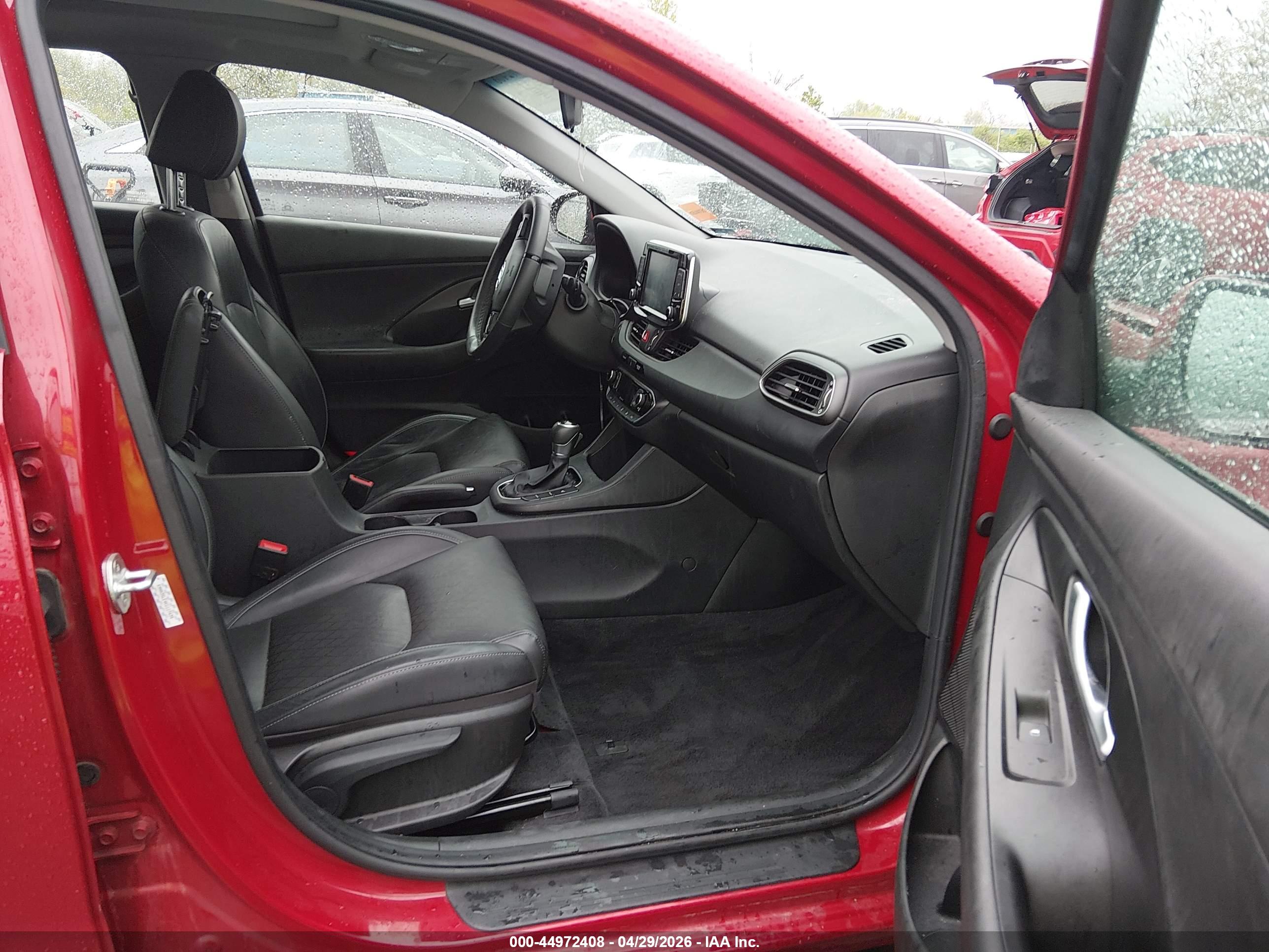 HYUNDAI ELANTRA image 5