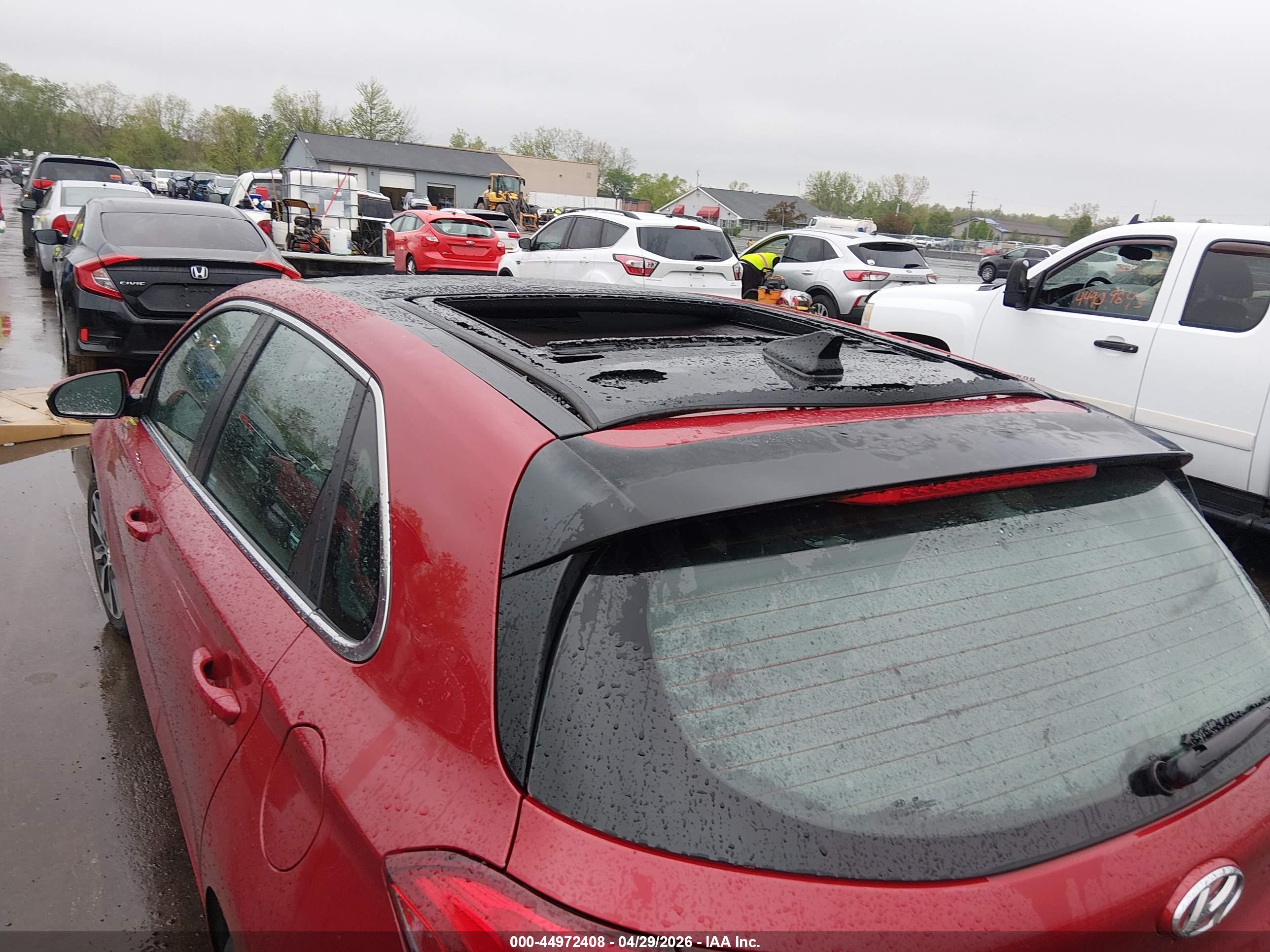 HYUNDAI ELANTRA image 6