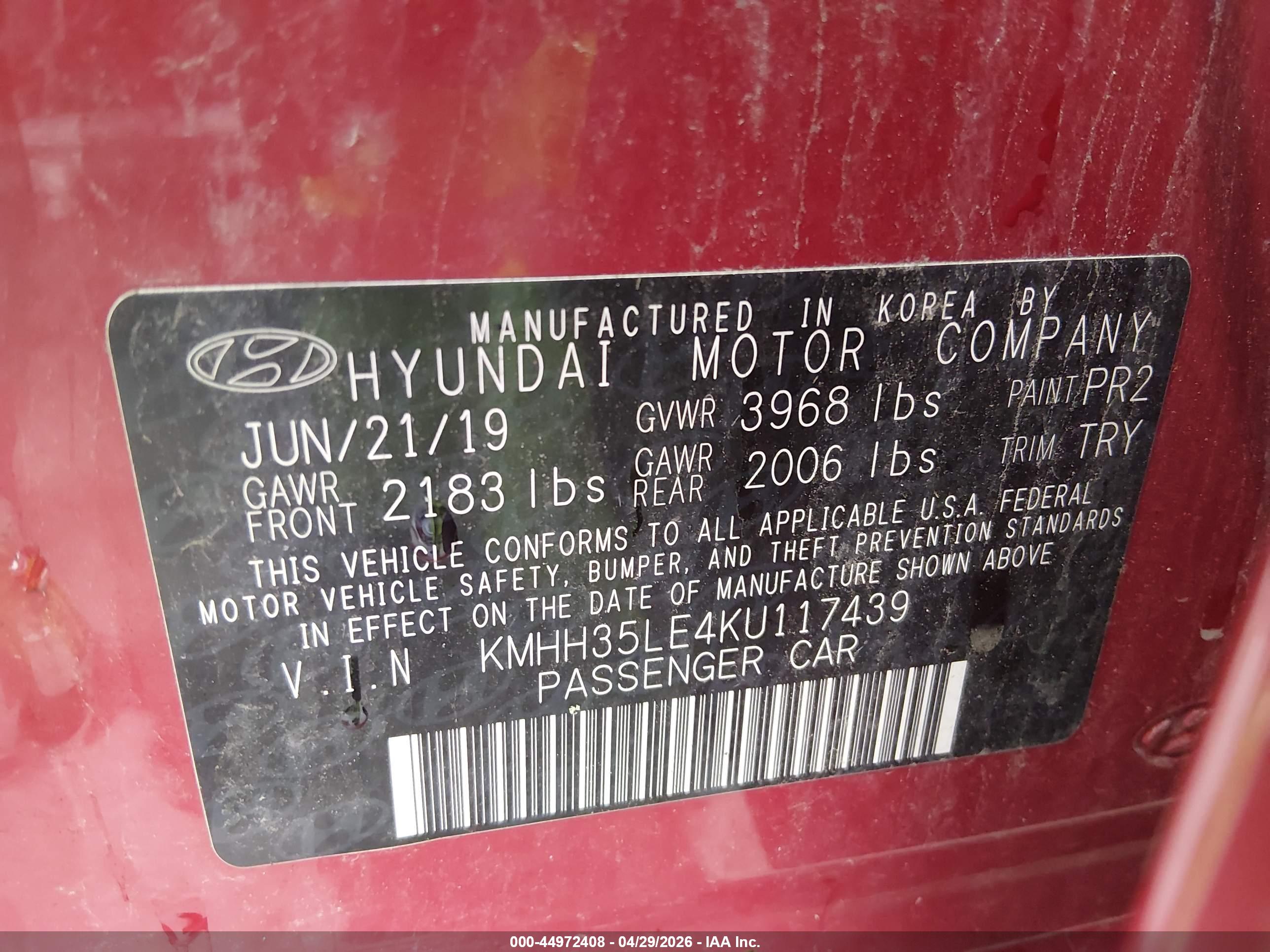 HYUNDAI ELANTRA image 9