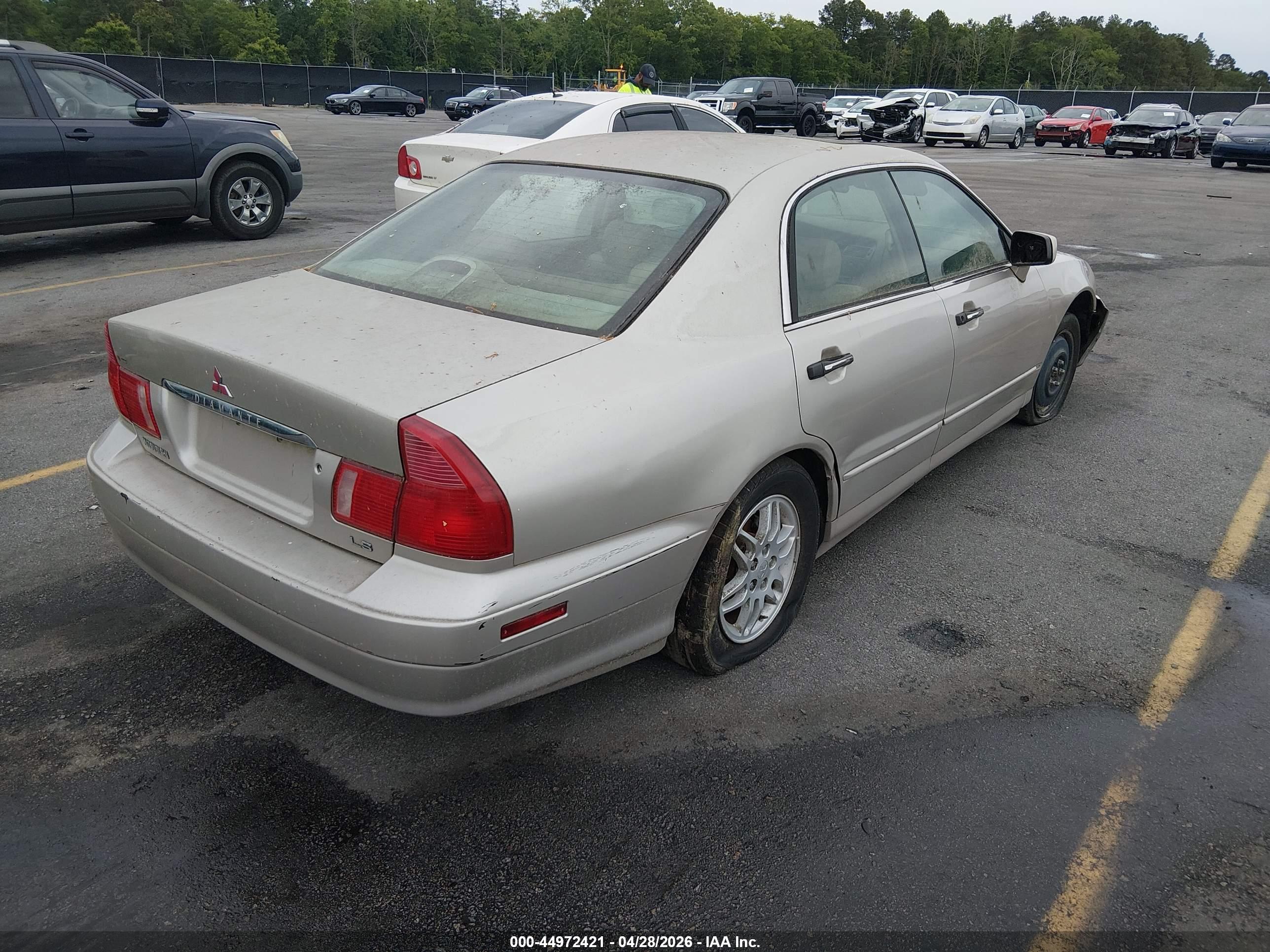 MITSUBISHI DIAMANTE image 4