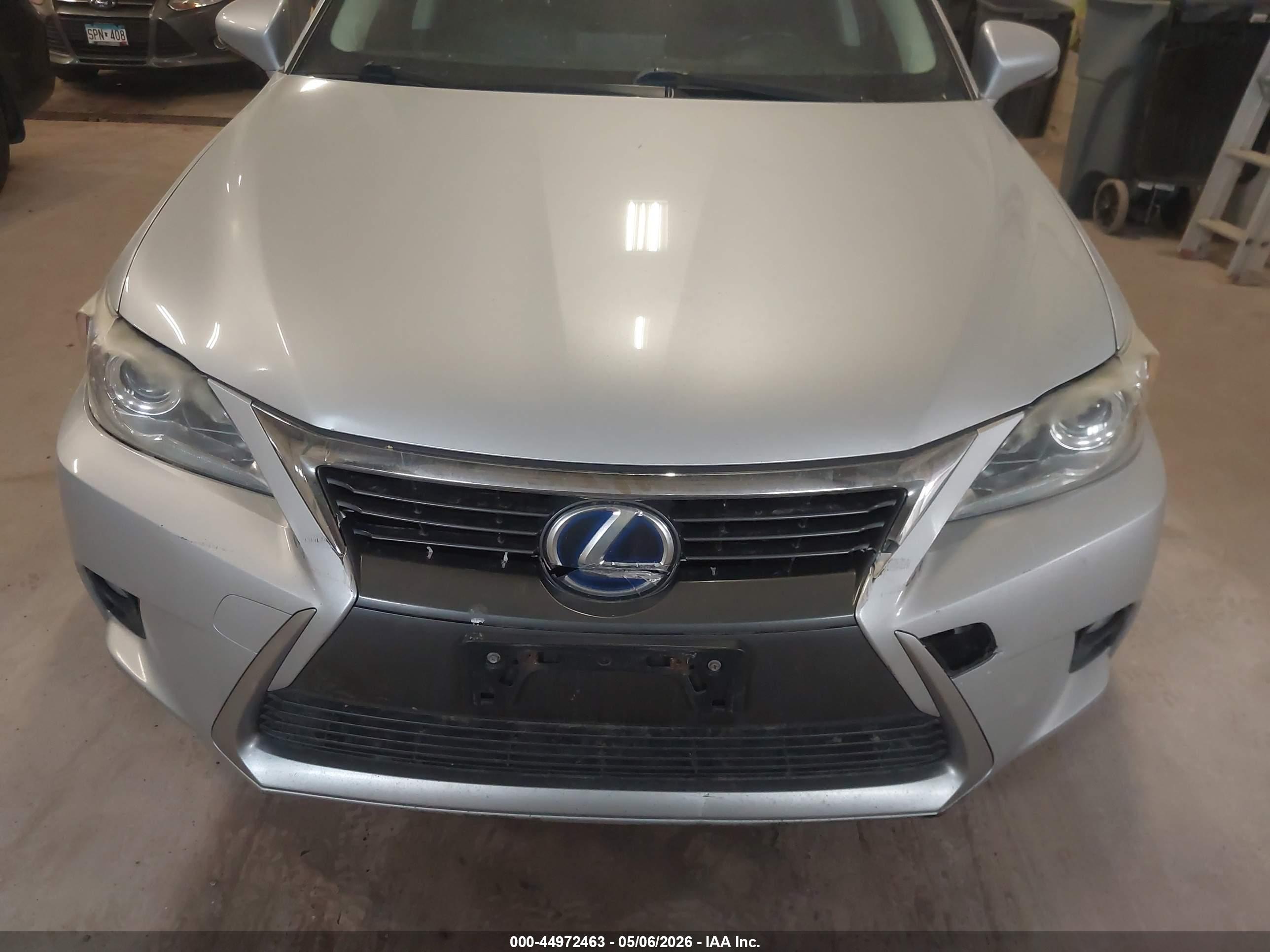LEXUS CT image 6
