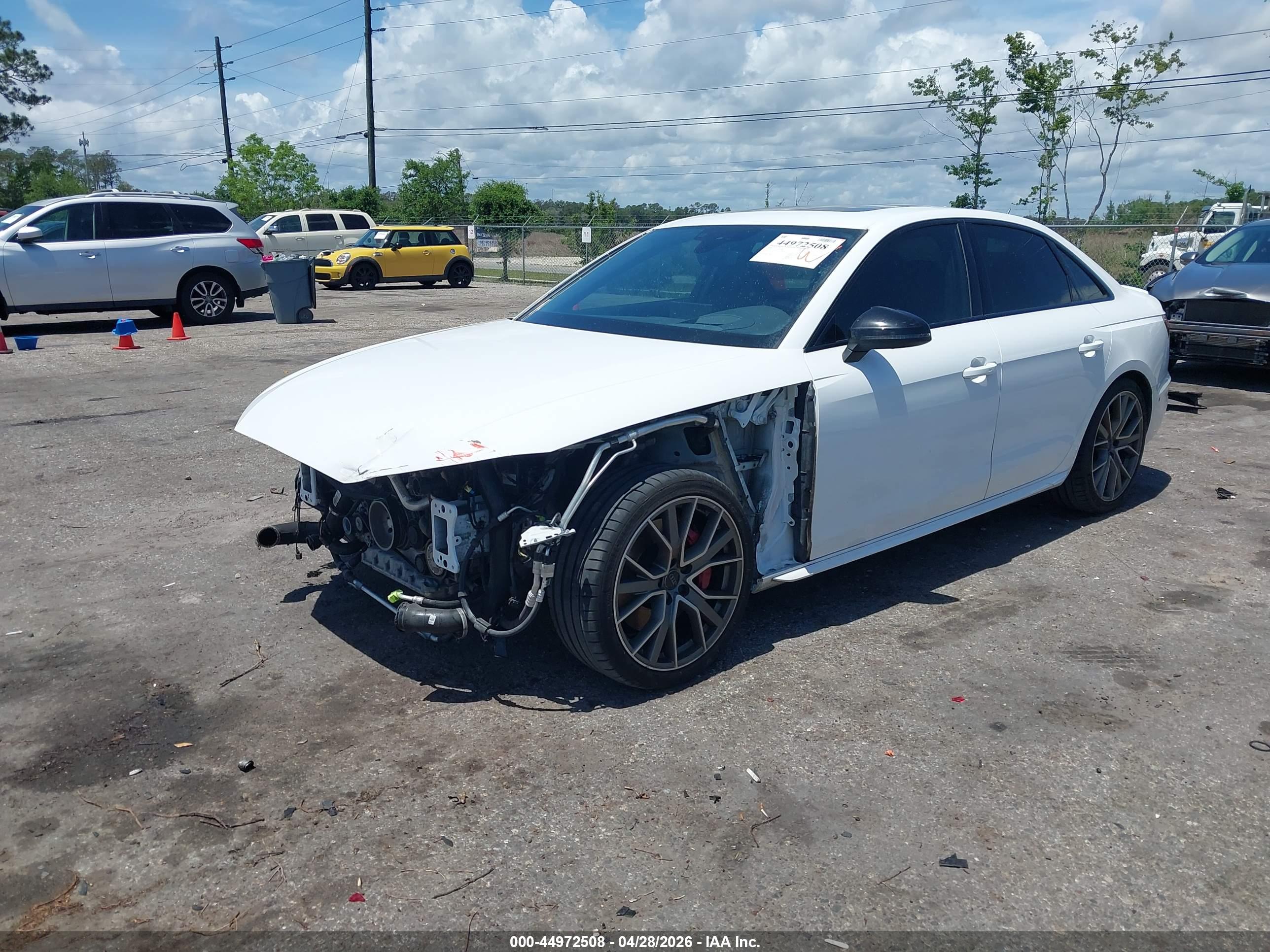 AUDI S4 image 2