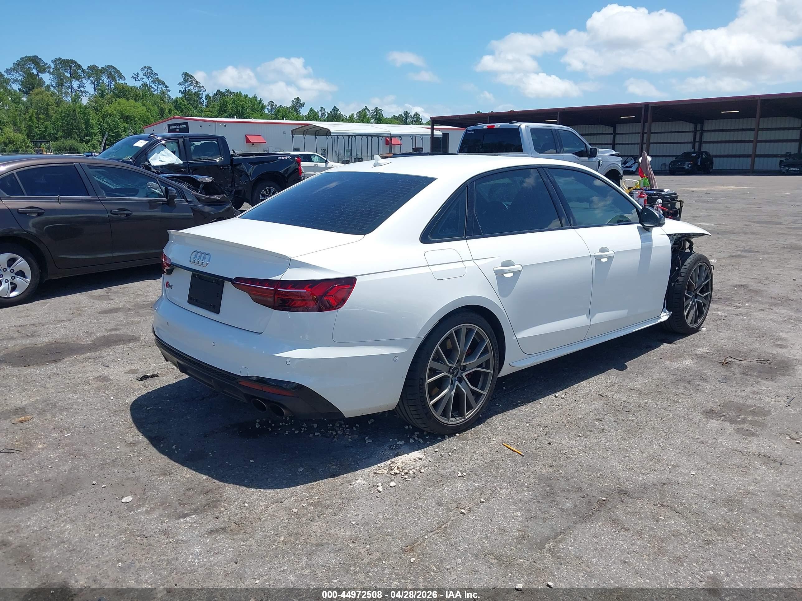 AUDI S4 image 4
