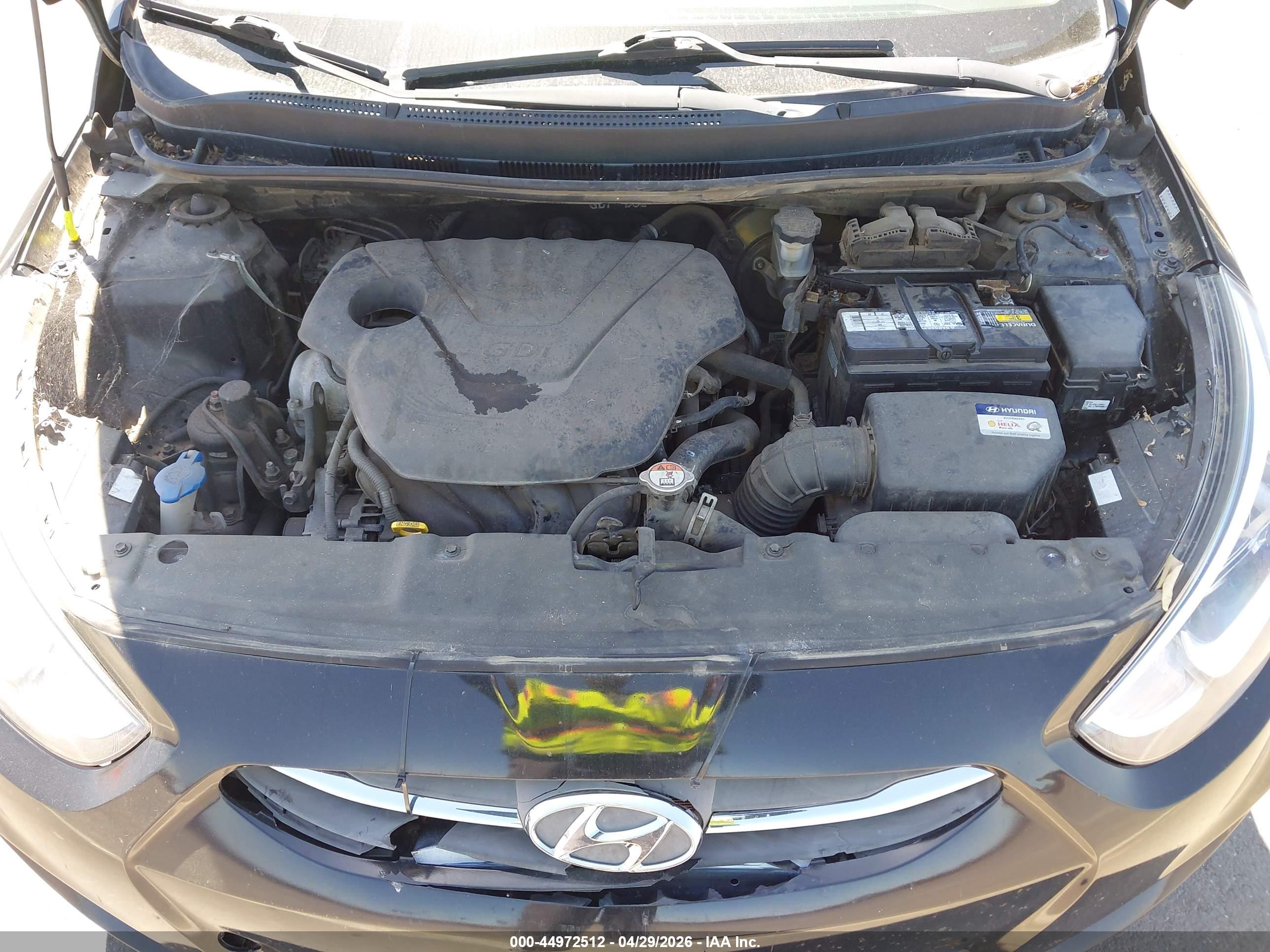 HYUNDAI ACCENT image 10