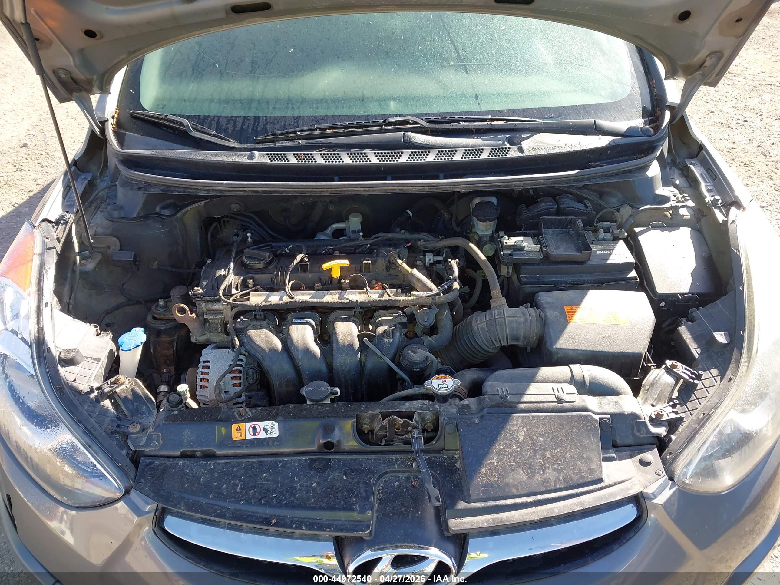 HYUNDAI ELANTRA image 10