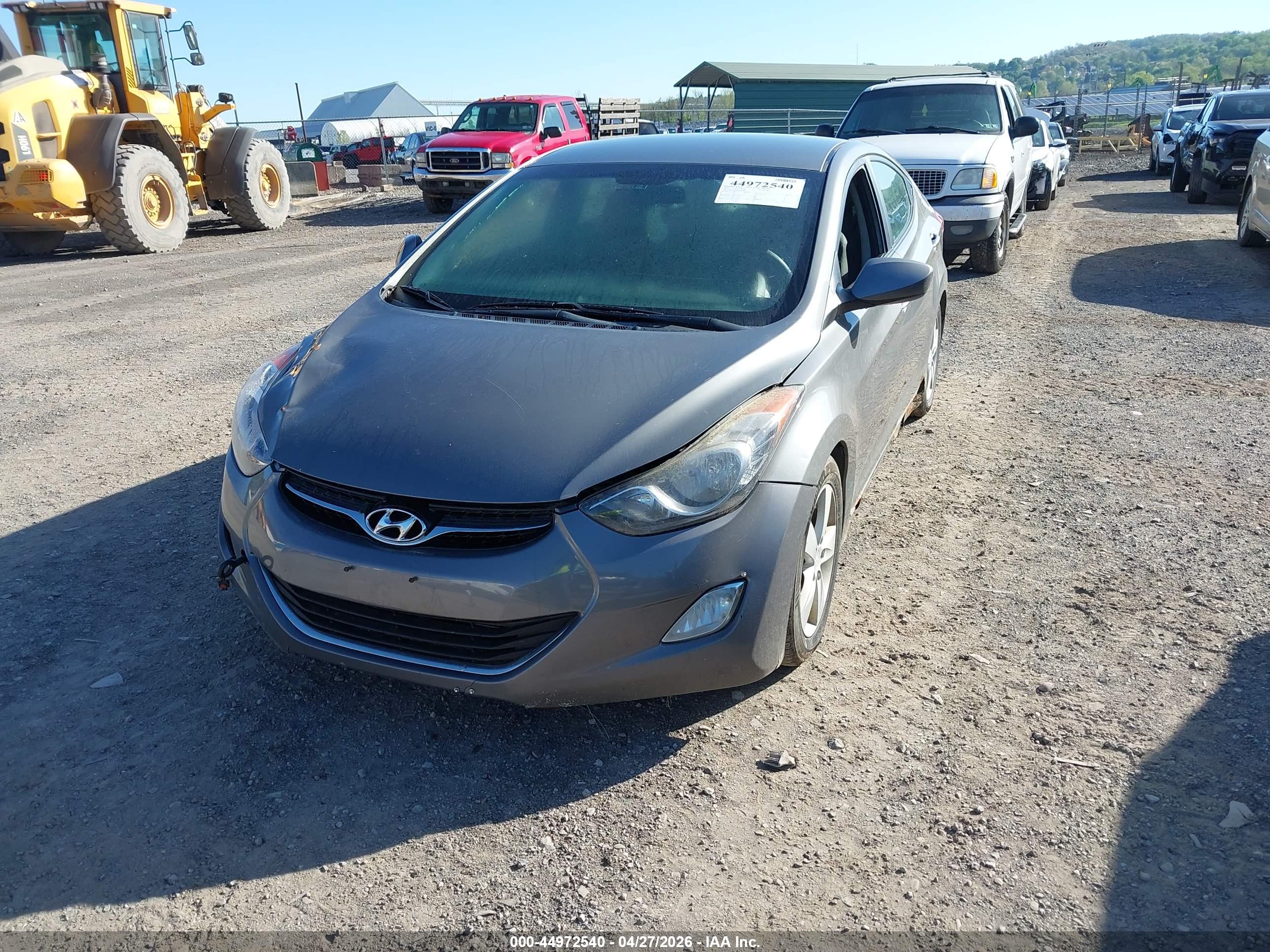 HYUNDAI ELANTRA image 2