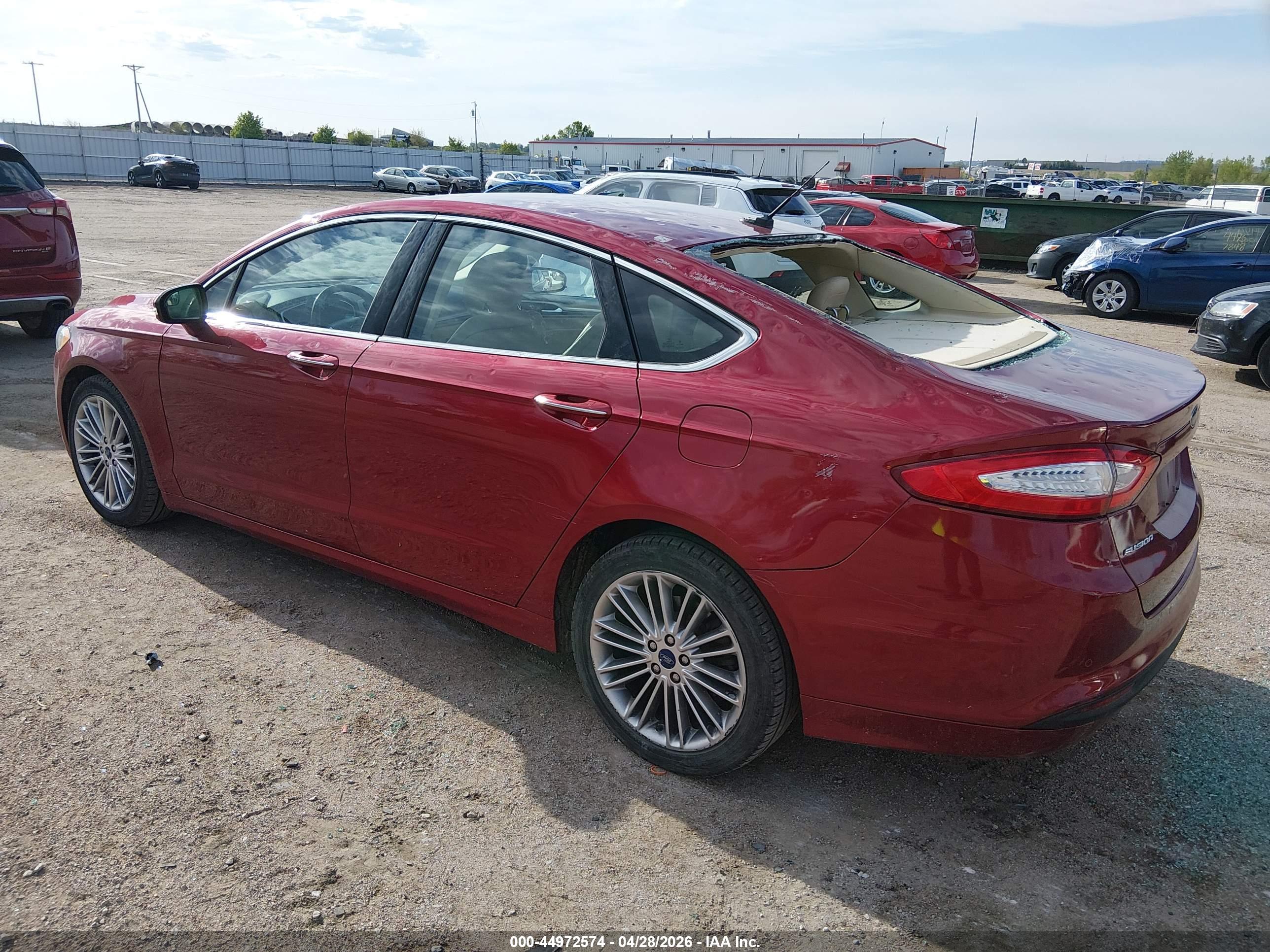 FORD FUSION image 3