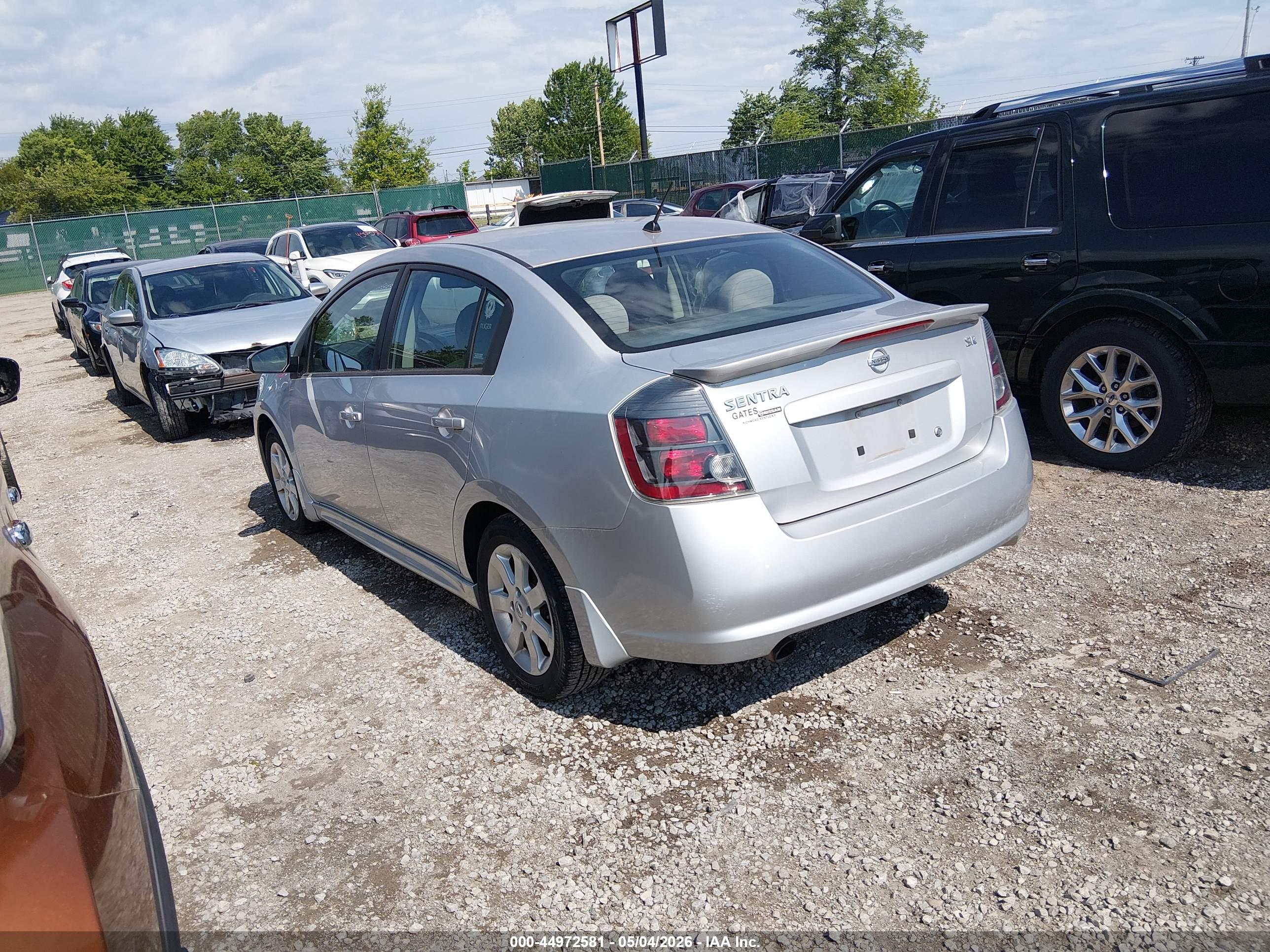 NISSAN SENTRA image 3