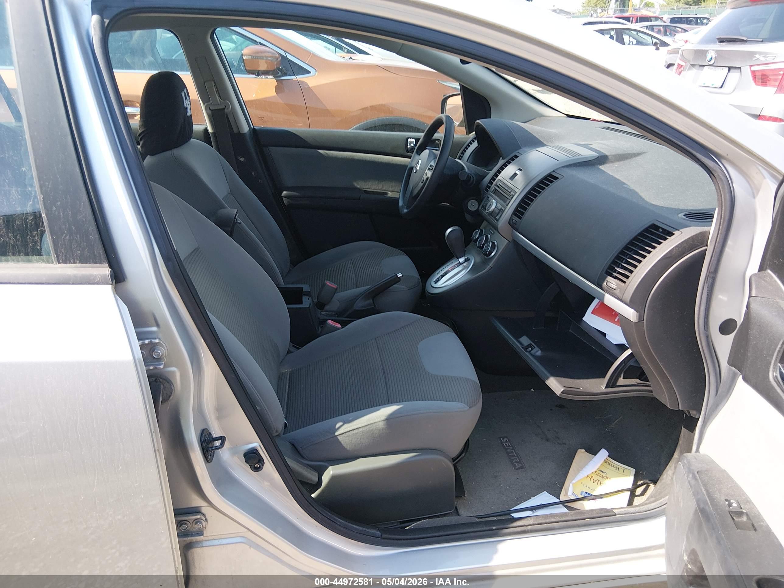 NISSAN SENTRA image 5