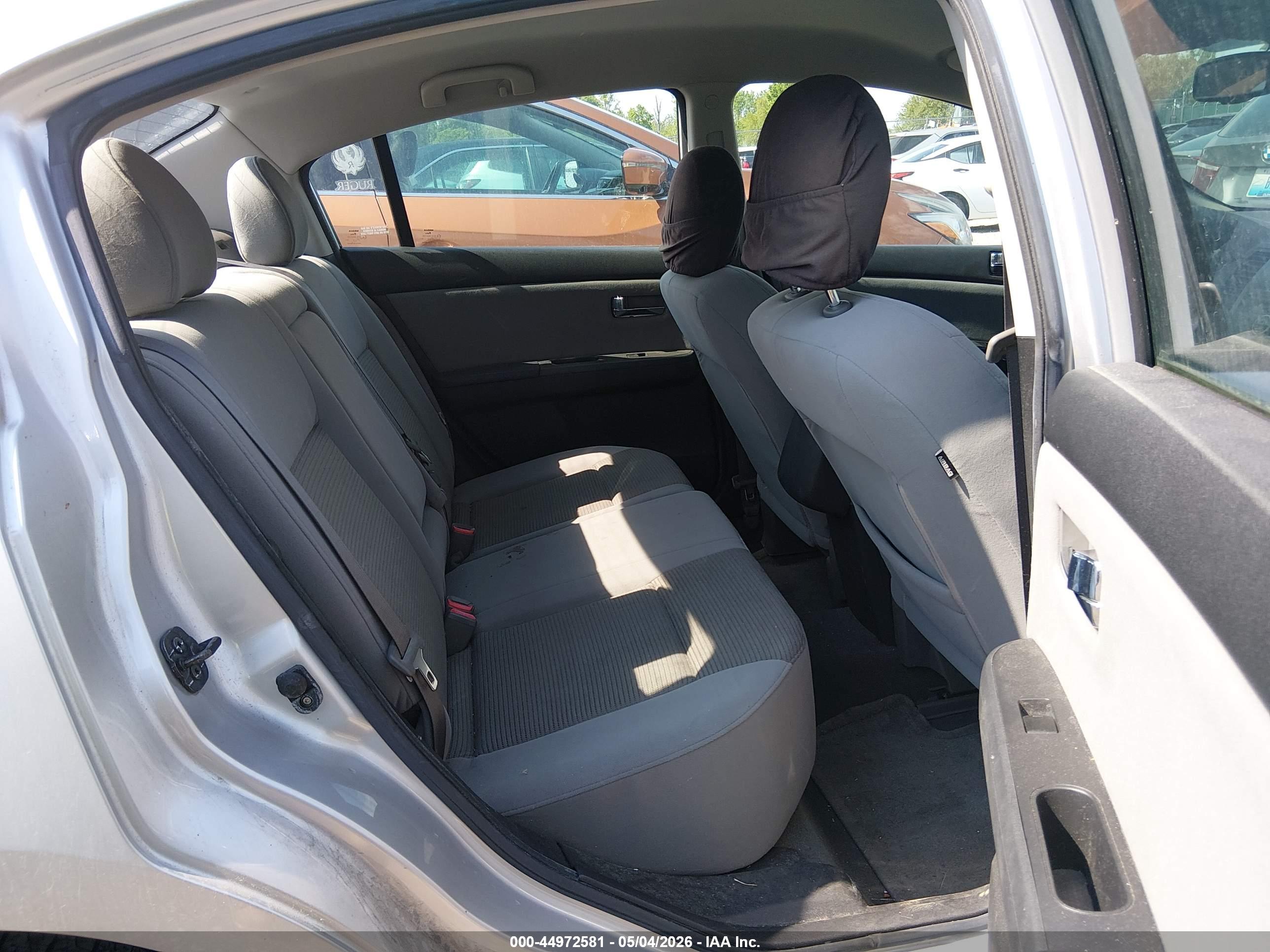NISSAN SENTRA image 8