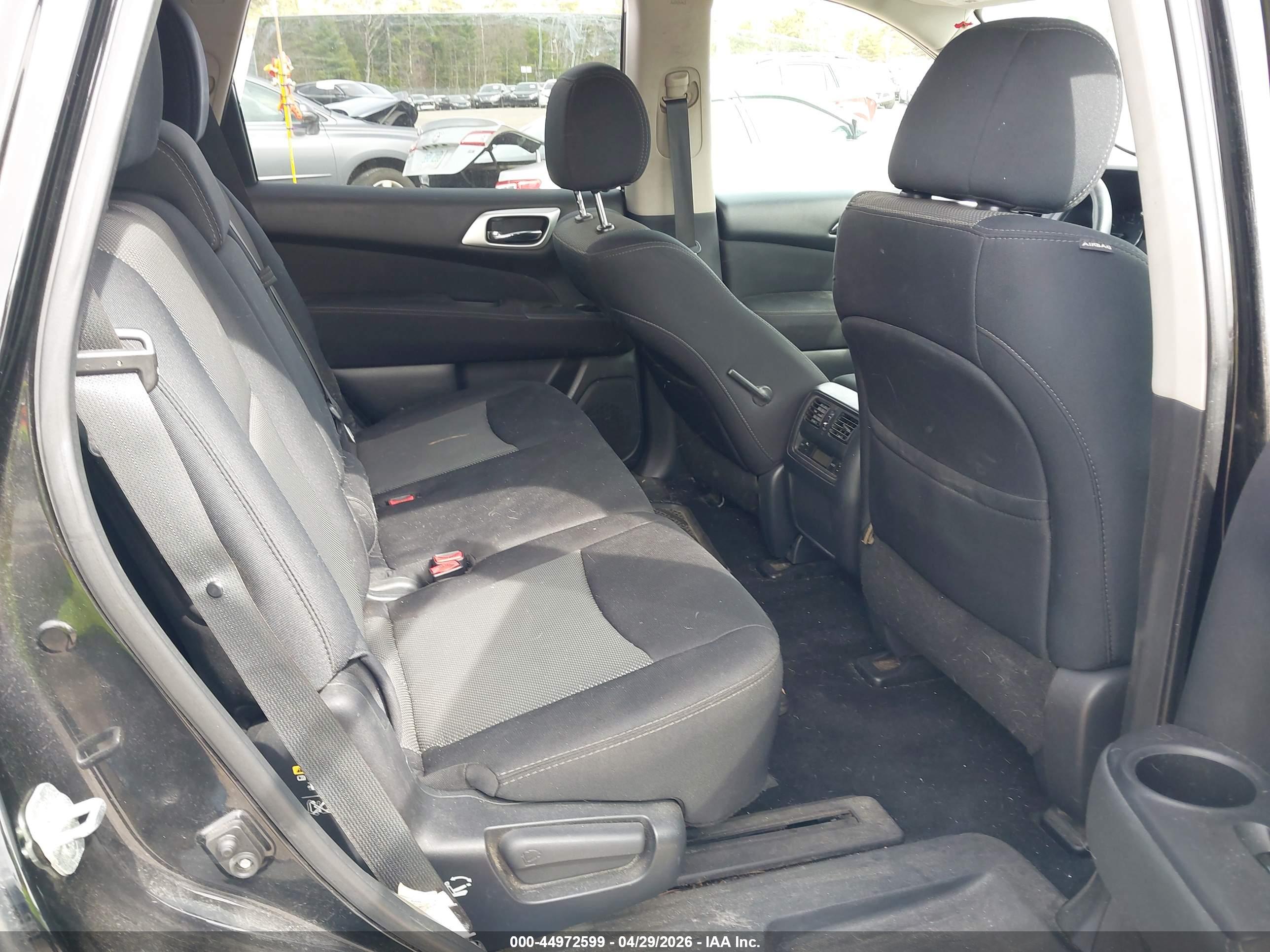 NISSAN PATHFINDER image 8