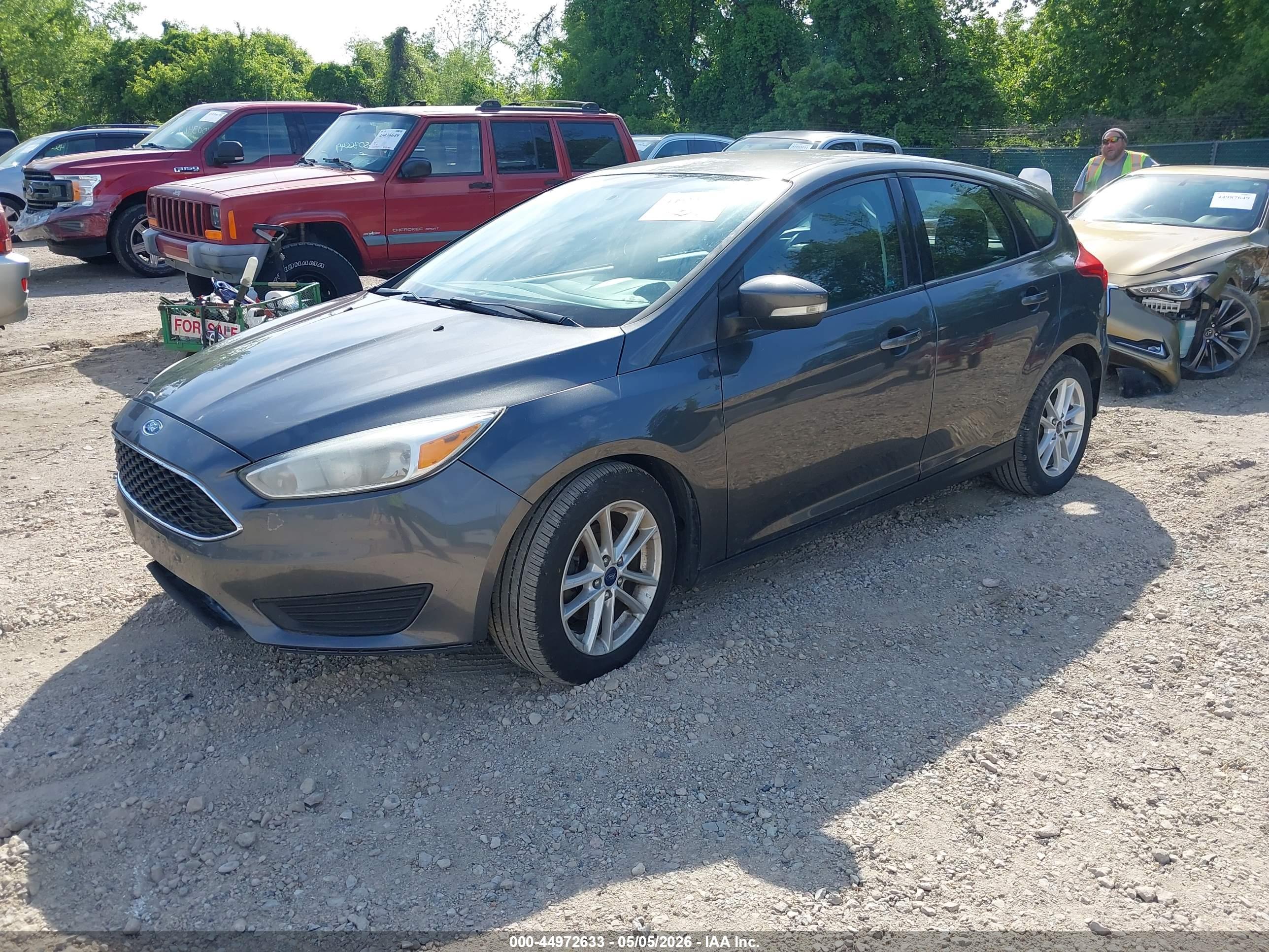 FORD FOCUS image 2