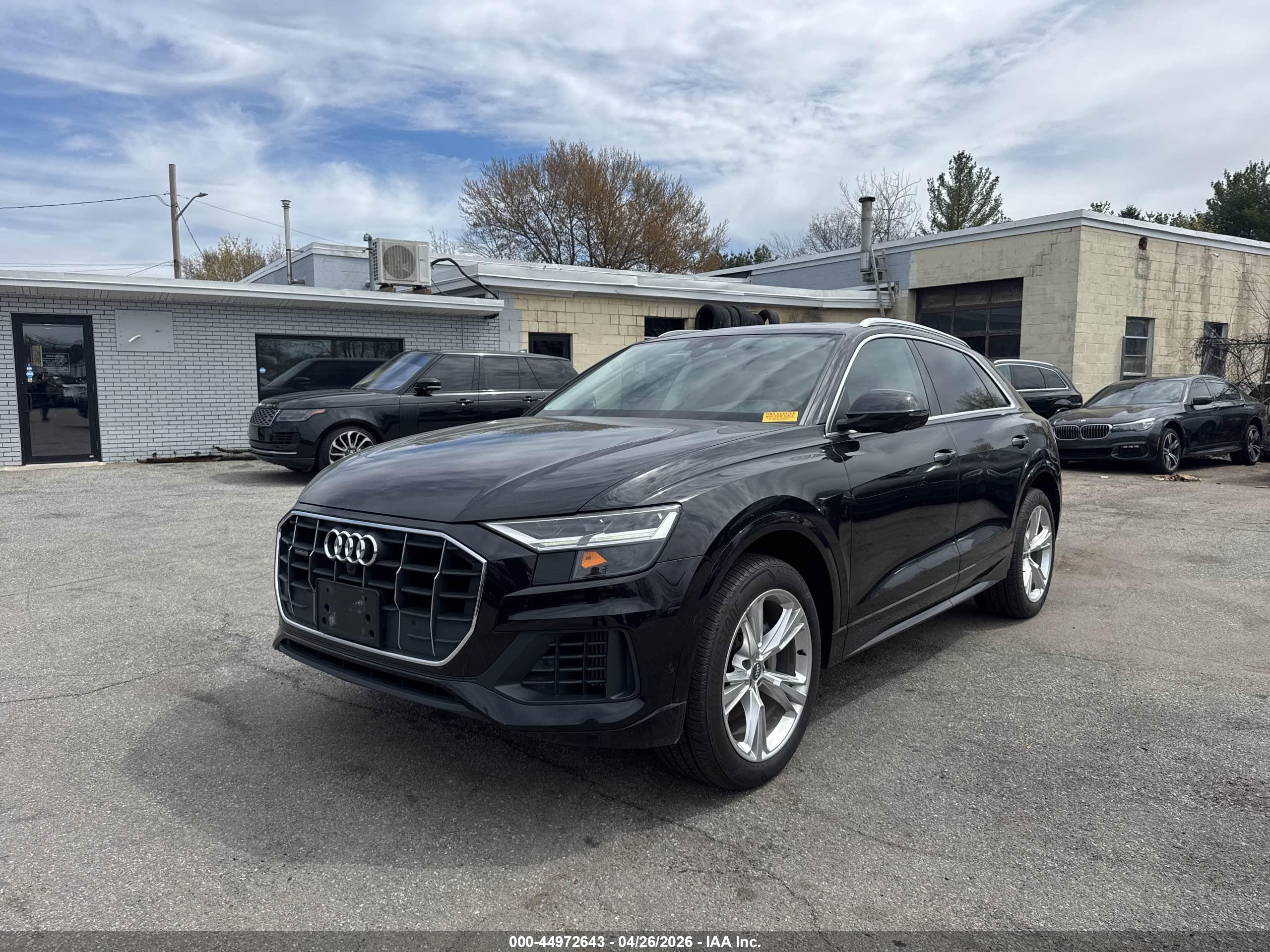 AUDI Q8 image 2