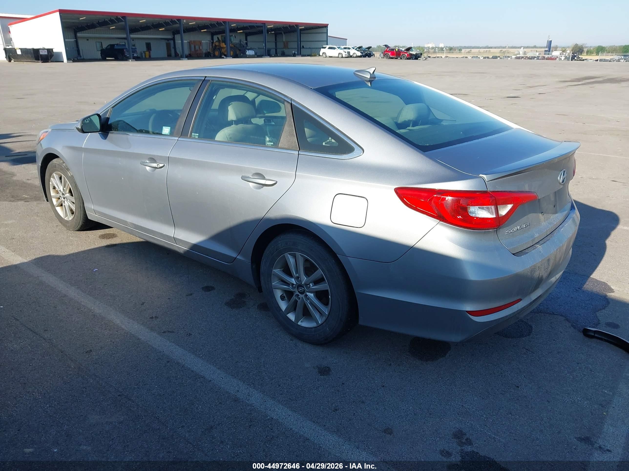 HYUNDAI SONATA image 3