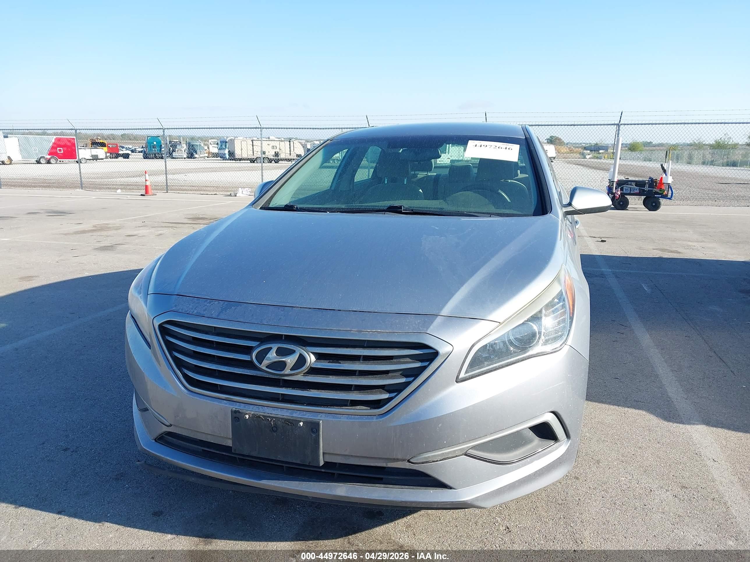 HYUNDAI SONATA image 6