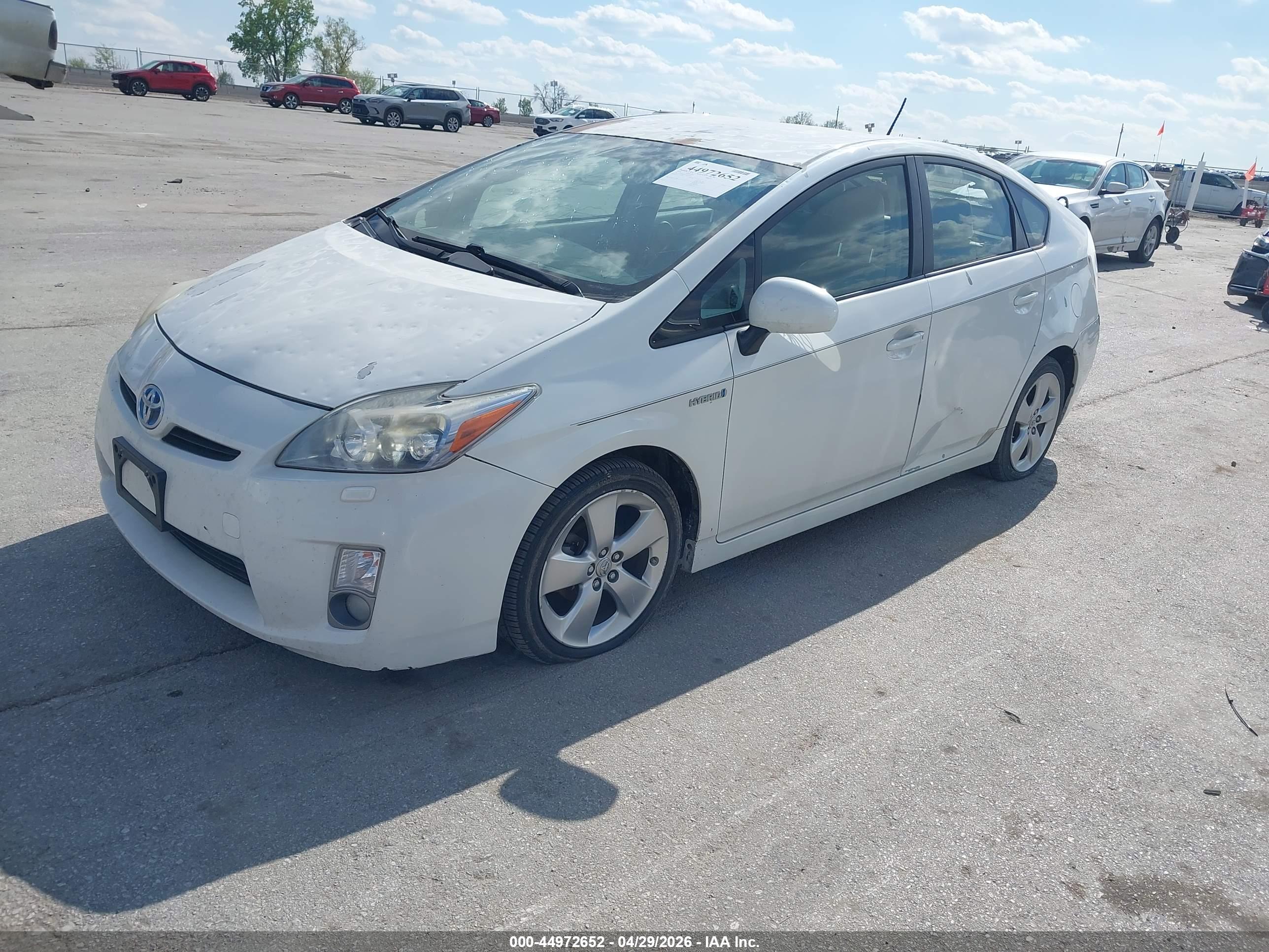 TOYOTA PRIUS image 2