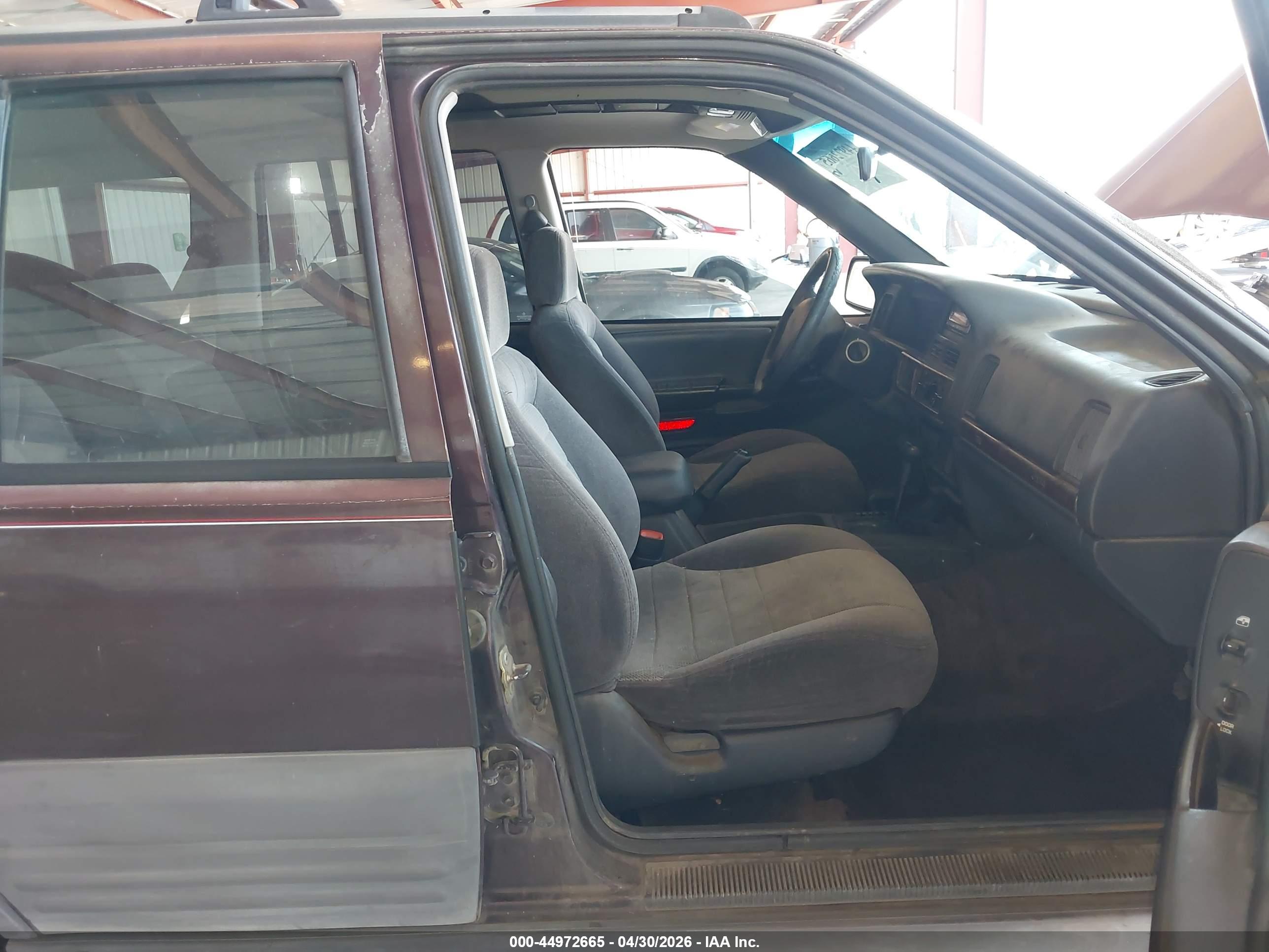 JEEP GRAND image 5