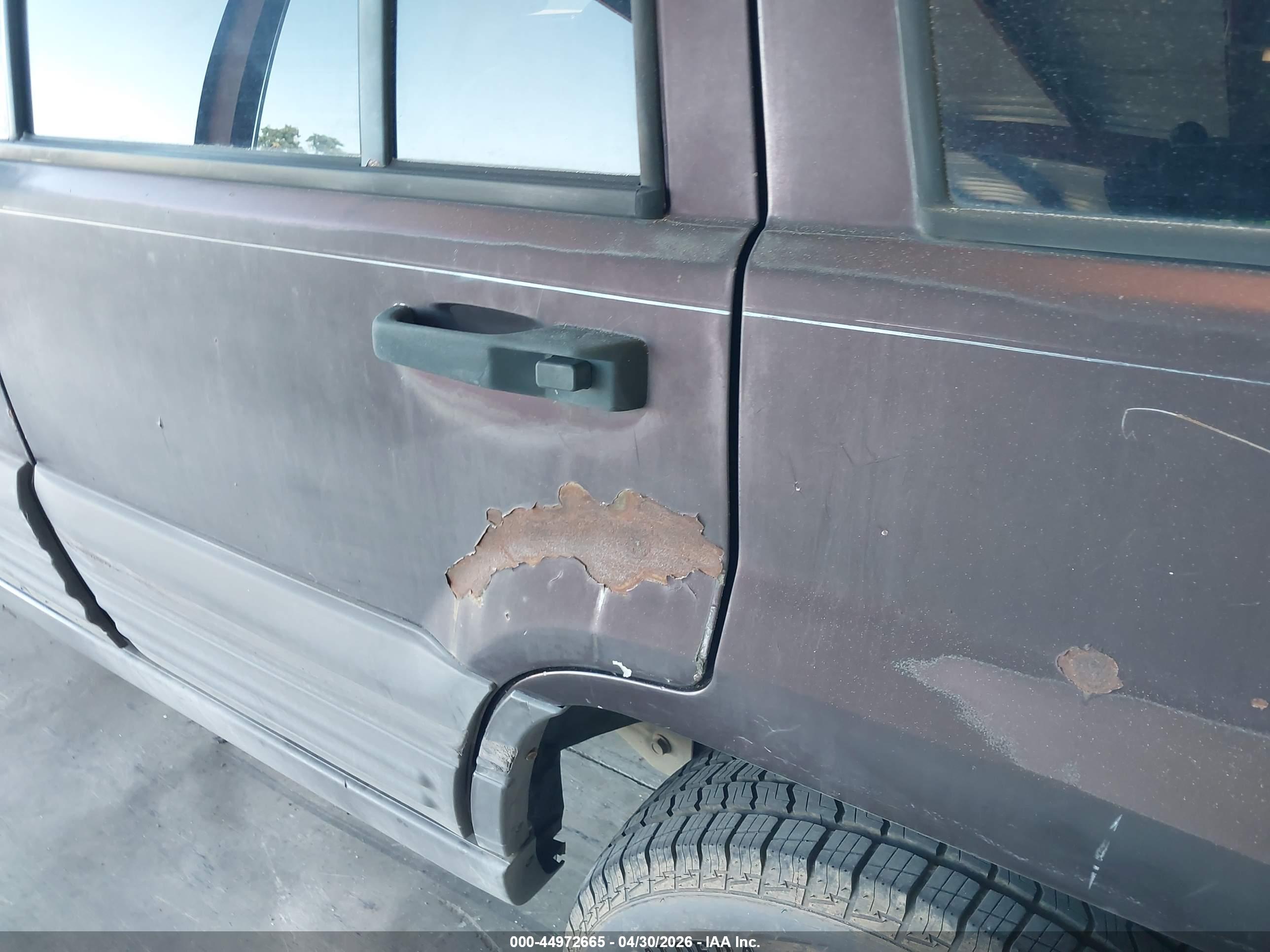 JEEP GRAND image 6