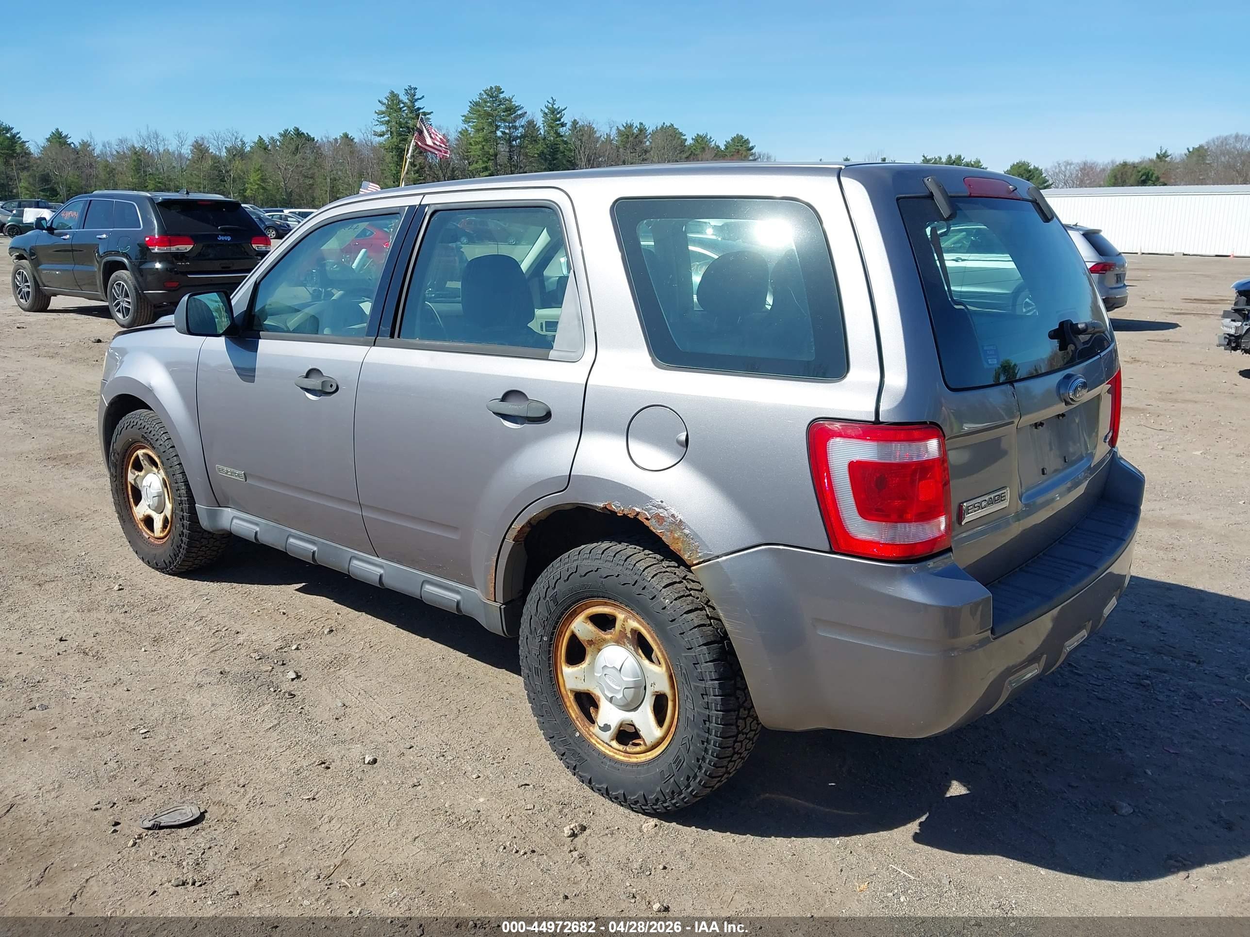 FORD ESCAPE image 3