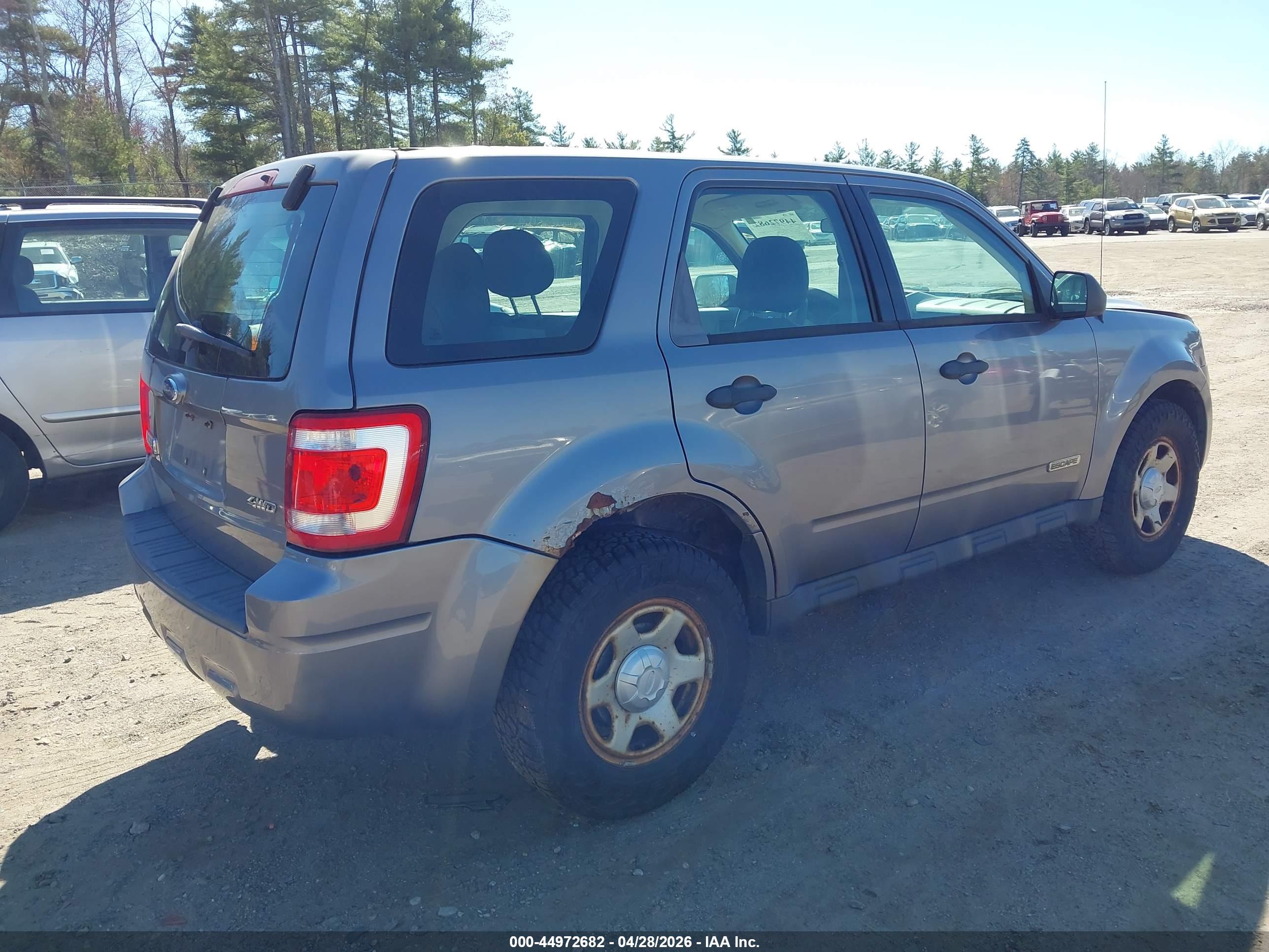 FORD ESCAPE image 4