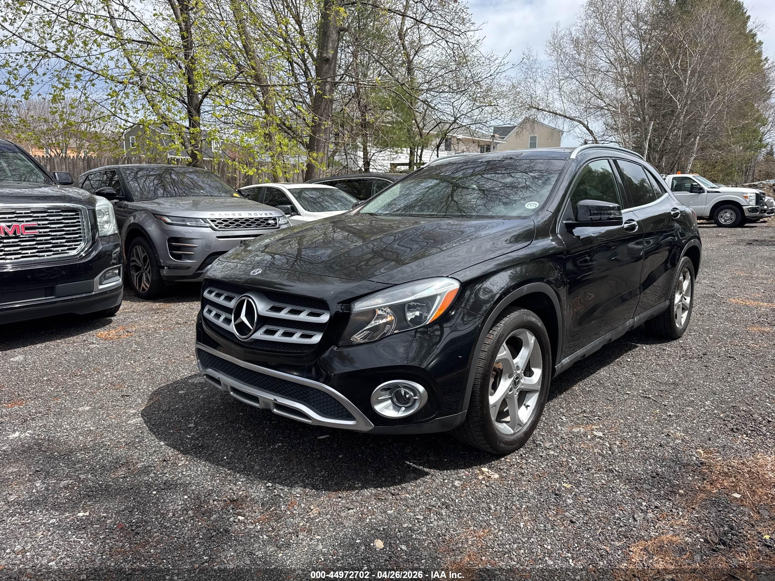 MERCEDES-BENZ GLA image 2