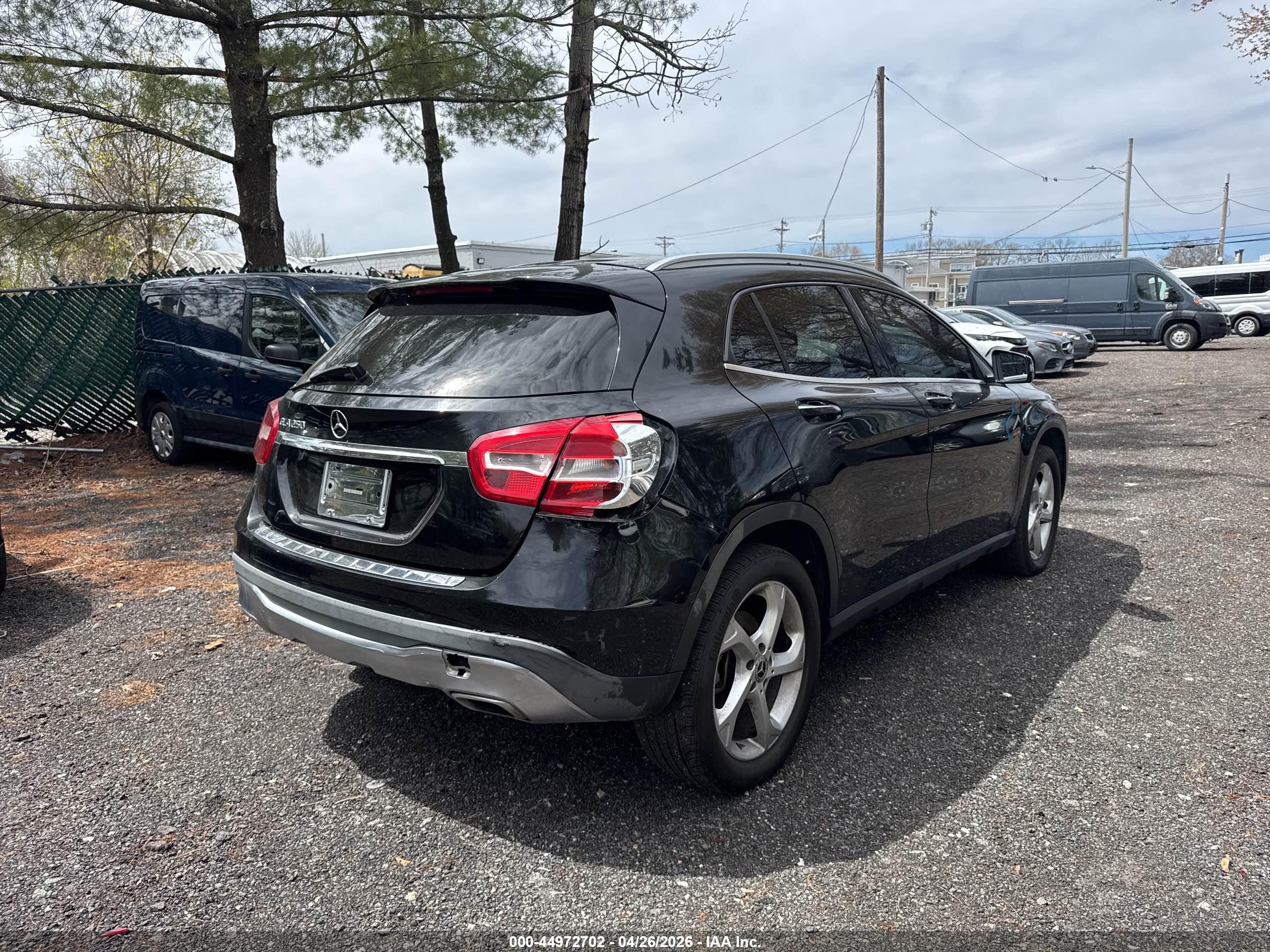 MERCEDES-BENZ GLA image 4
