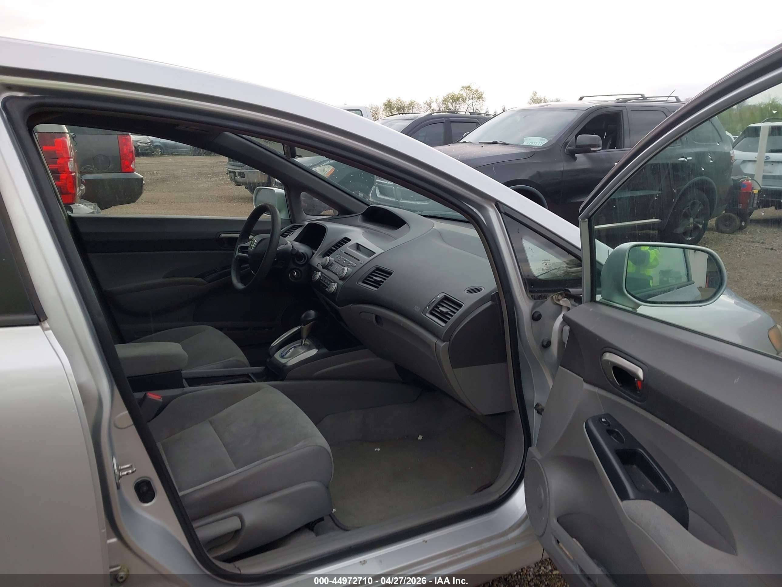 HONDA CIVIC image 5