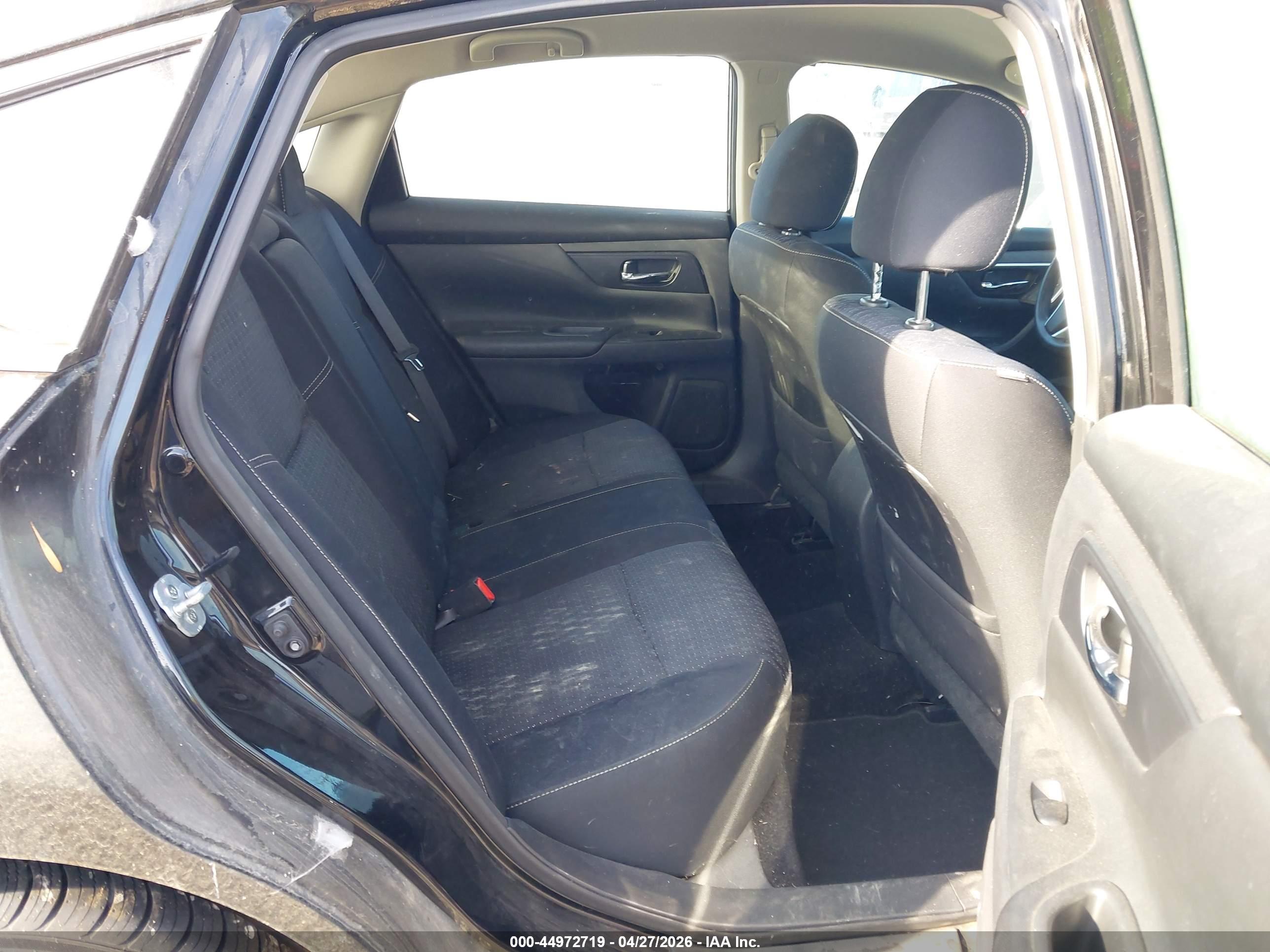 NISSAN ALTIMA image 8
