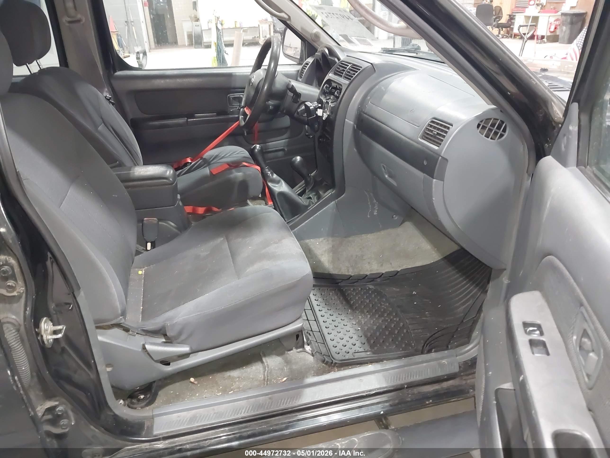 NISSAN FRONTIER image 5