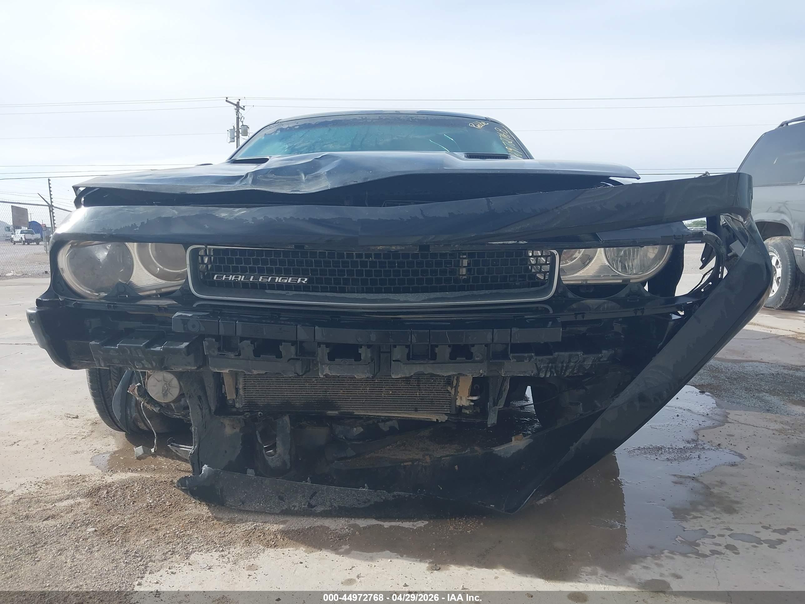 DODGE CHALLENGER image 6