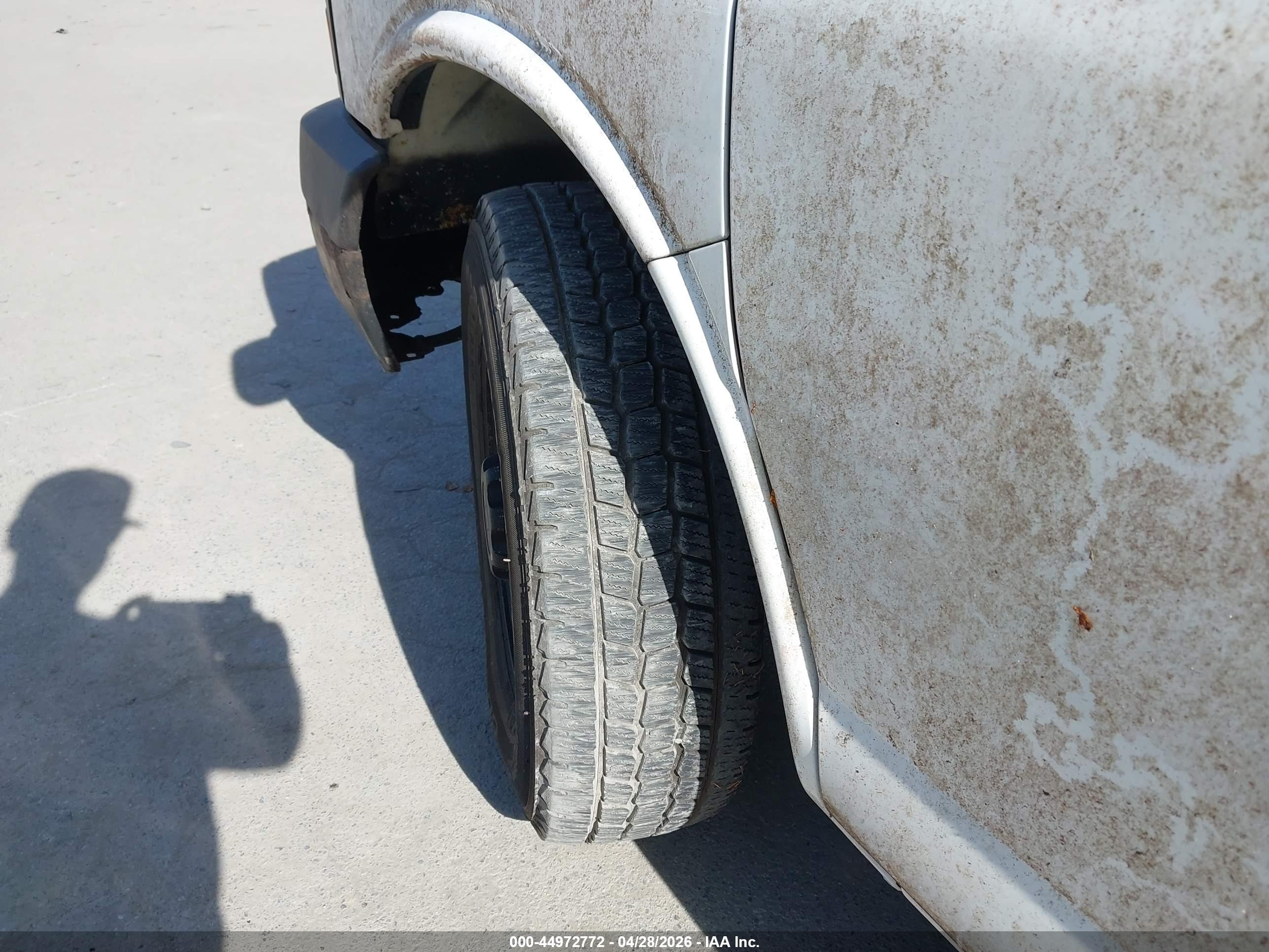 GMC SAVANA image 6