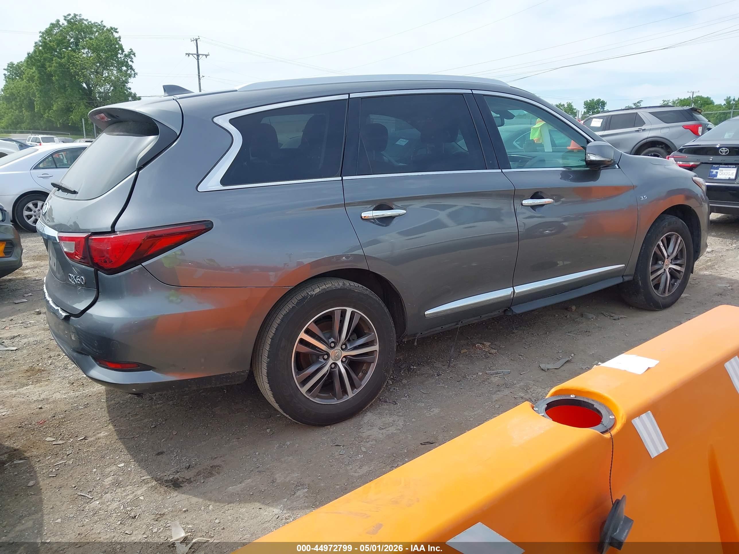 INFINITI QX60 image 4