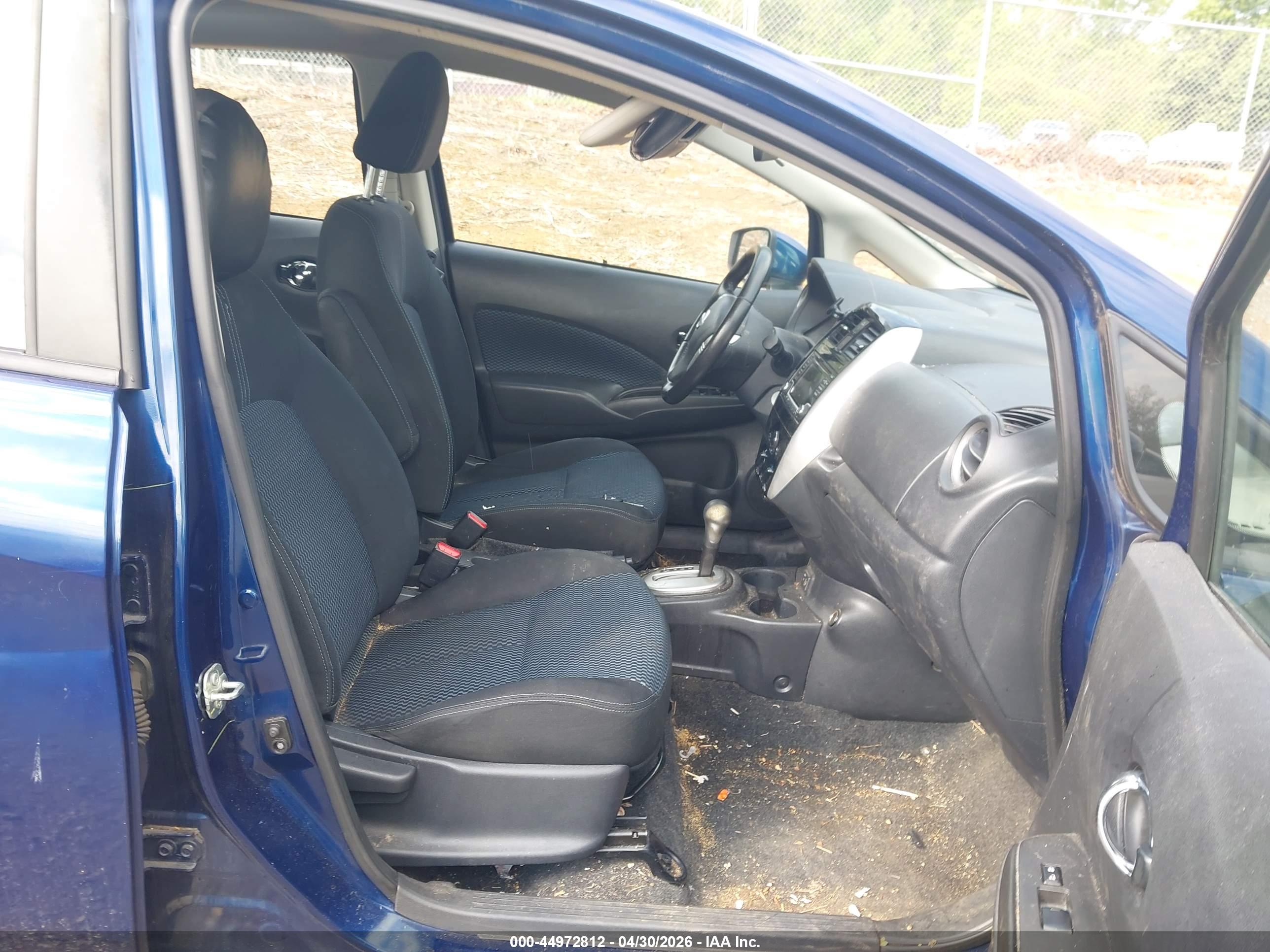 NISSAN VERSA image 5