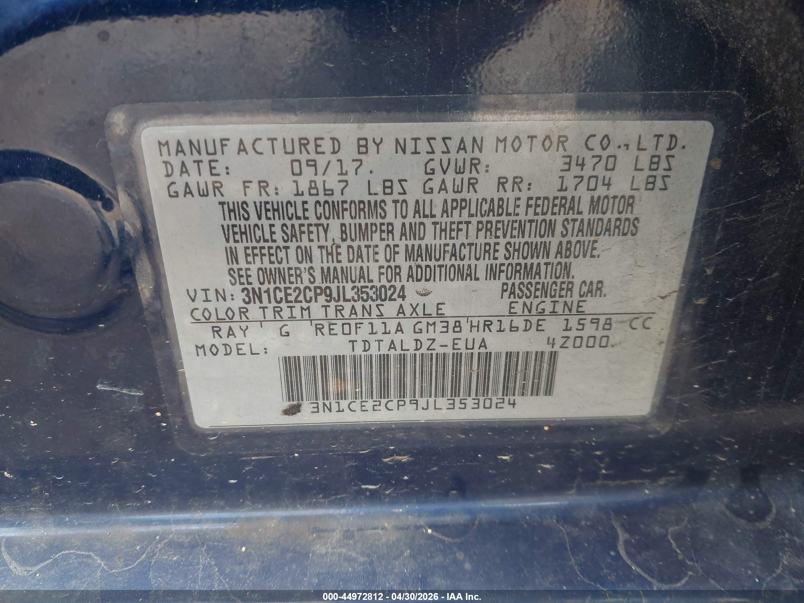 NISSAN VERSA image 9