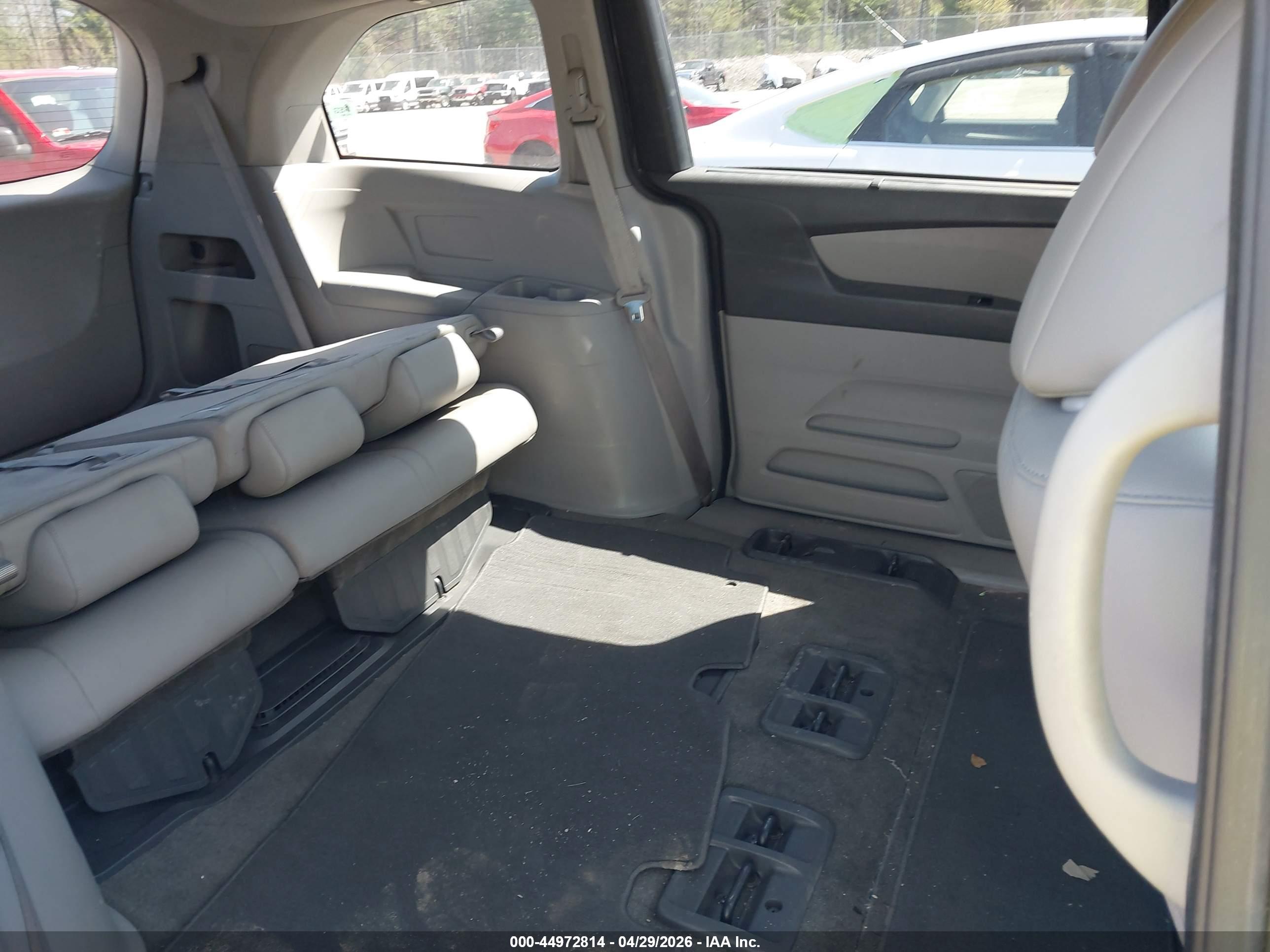 HONDA ODYSSEY image 8