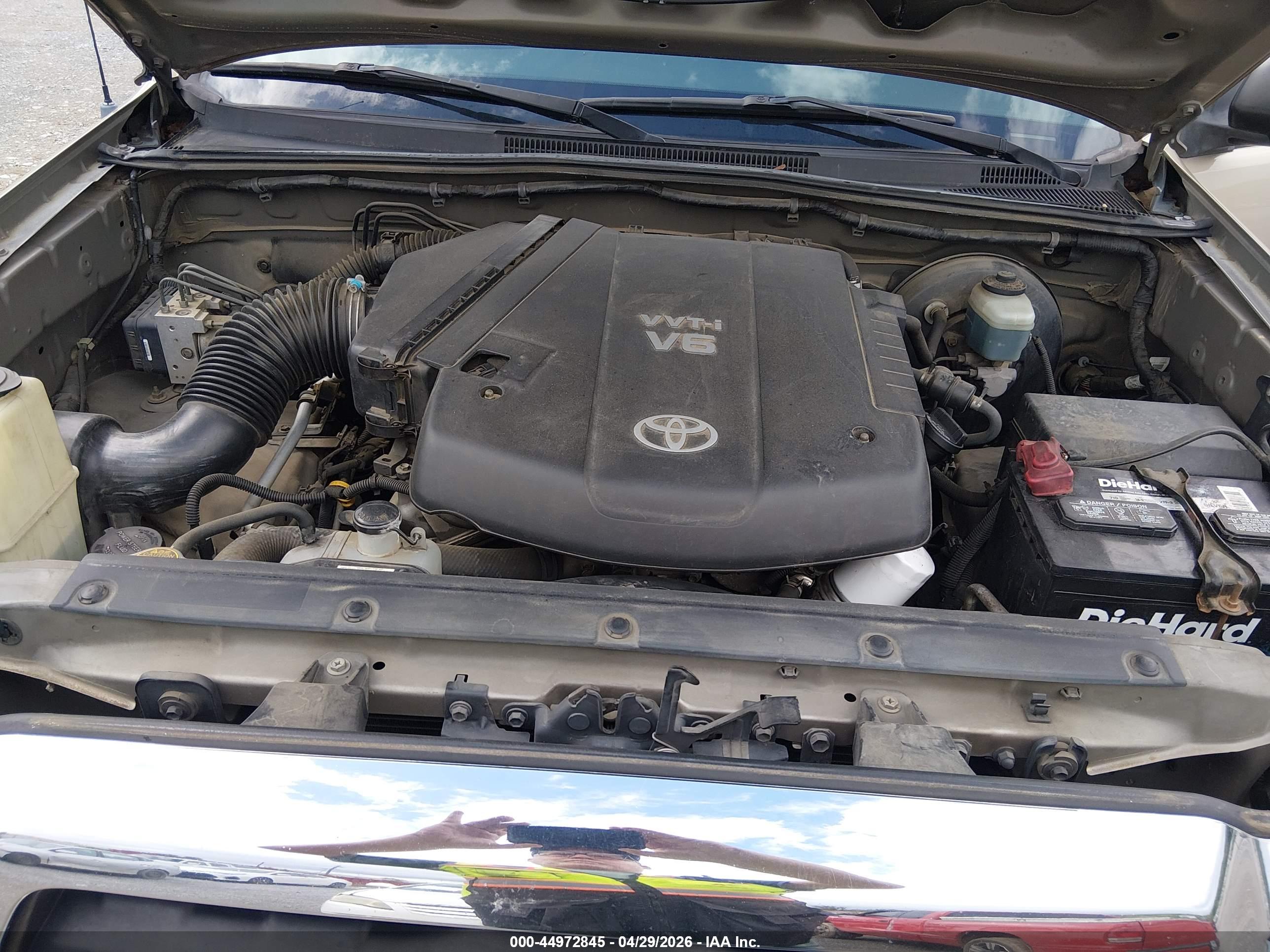 TOYOTA TACOMA image 10