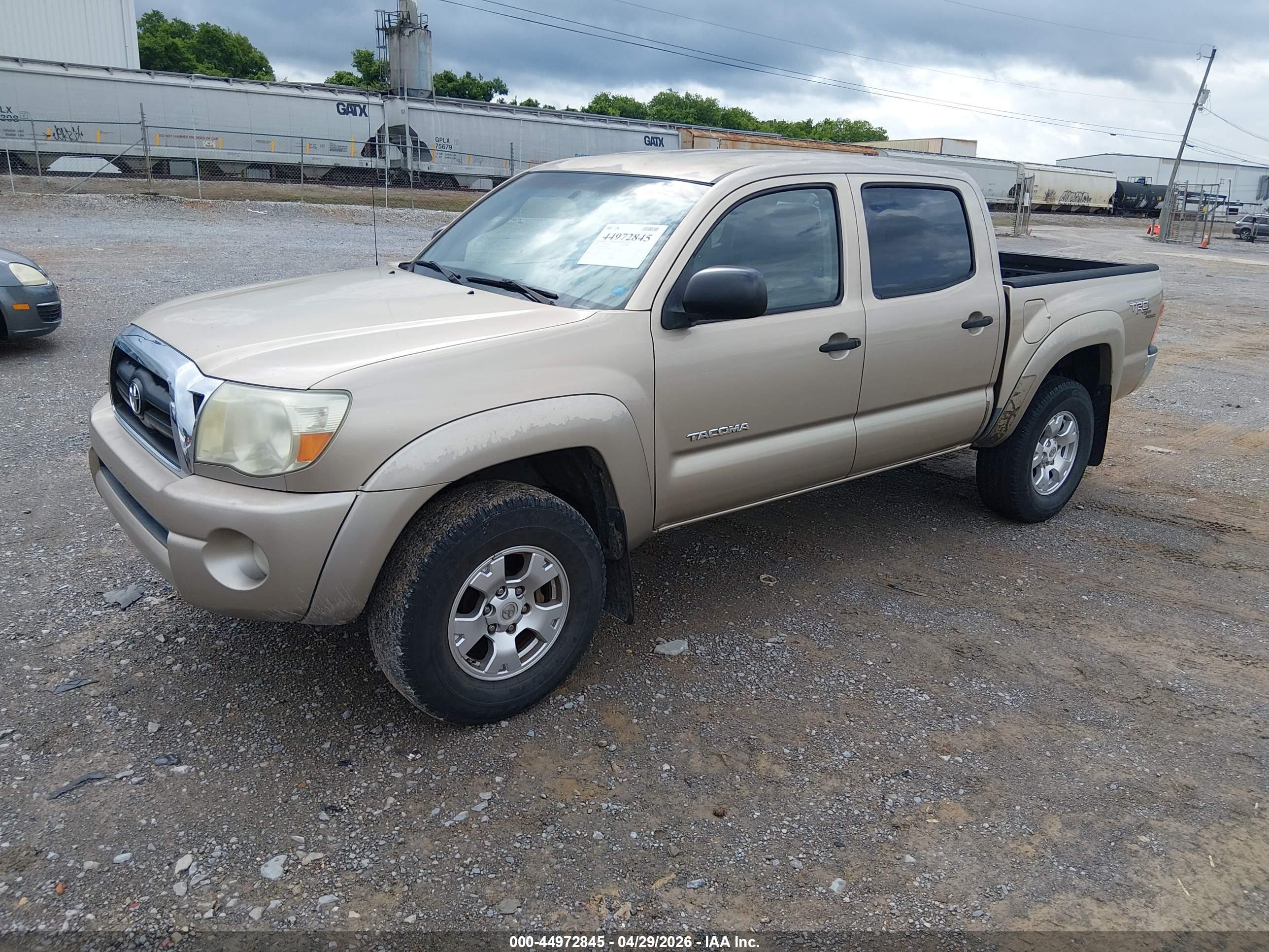 TOYOTA TACOMA image 2