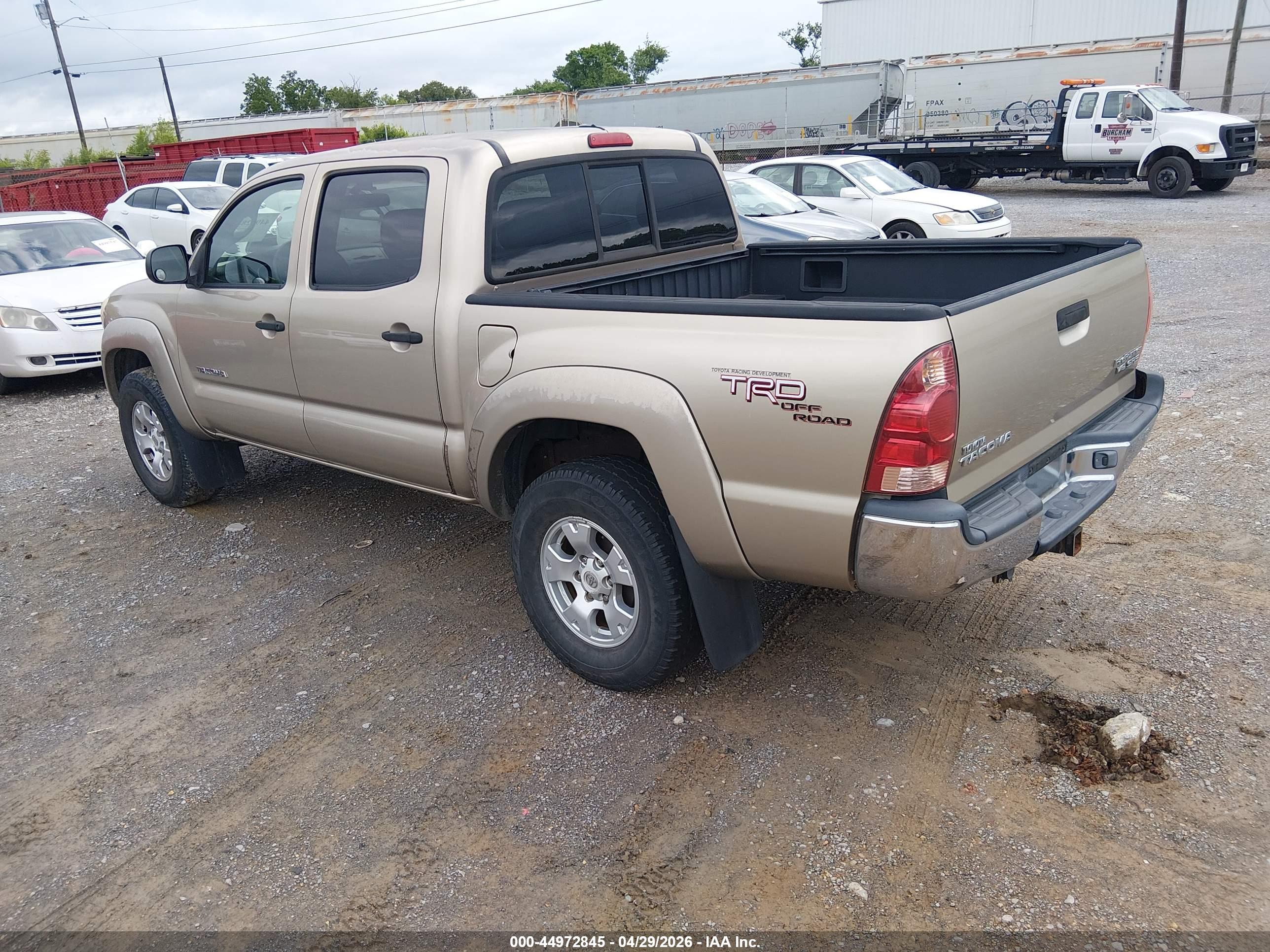 TOYOTA TACOMA image 3
