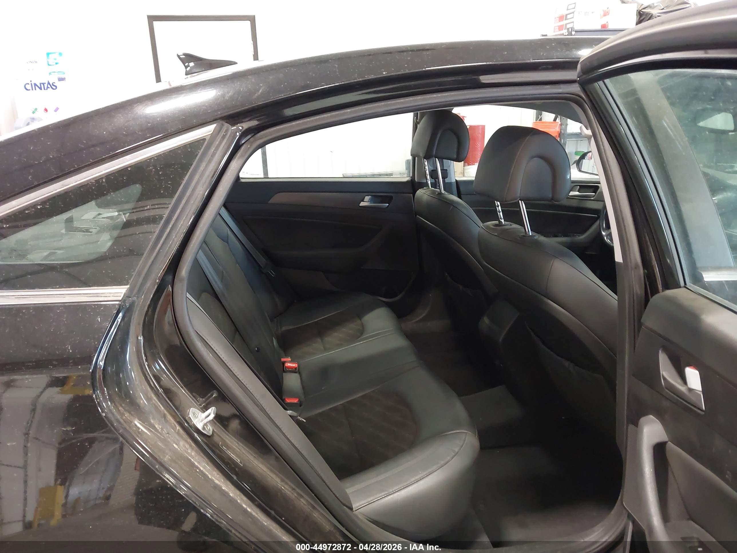 HYUNDAI SONATA image 8