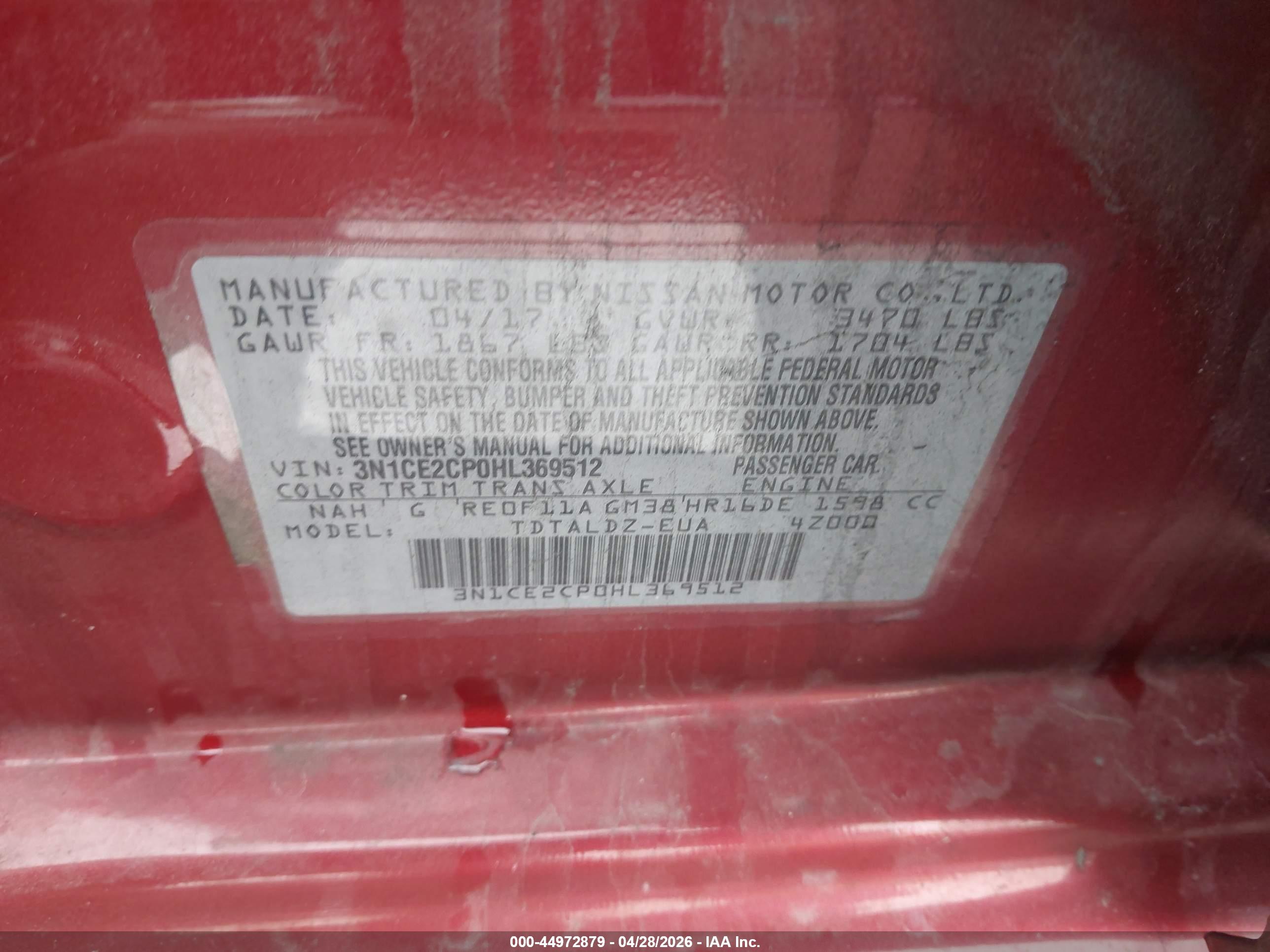 NISSAN VERSA image 9