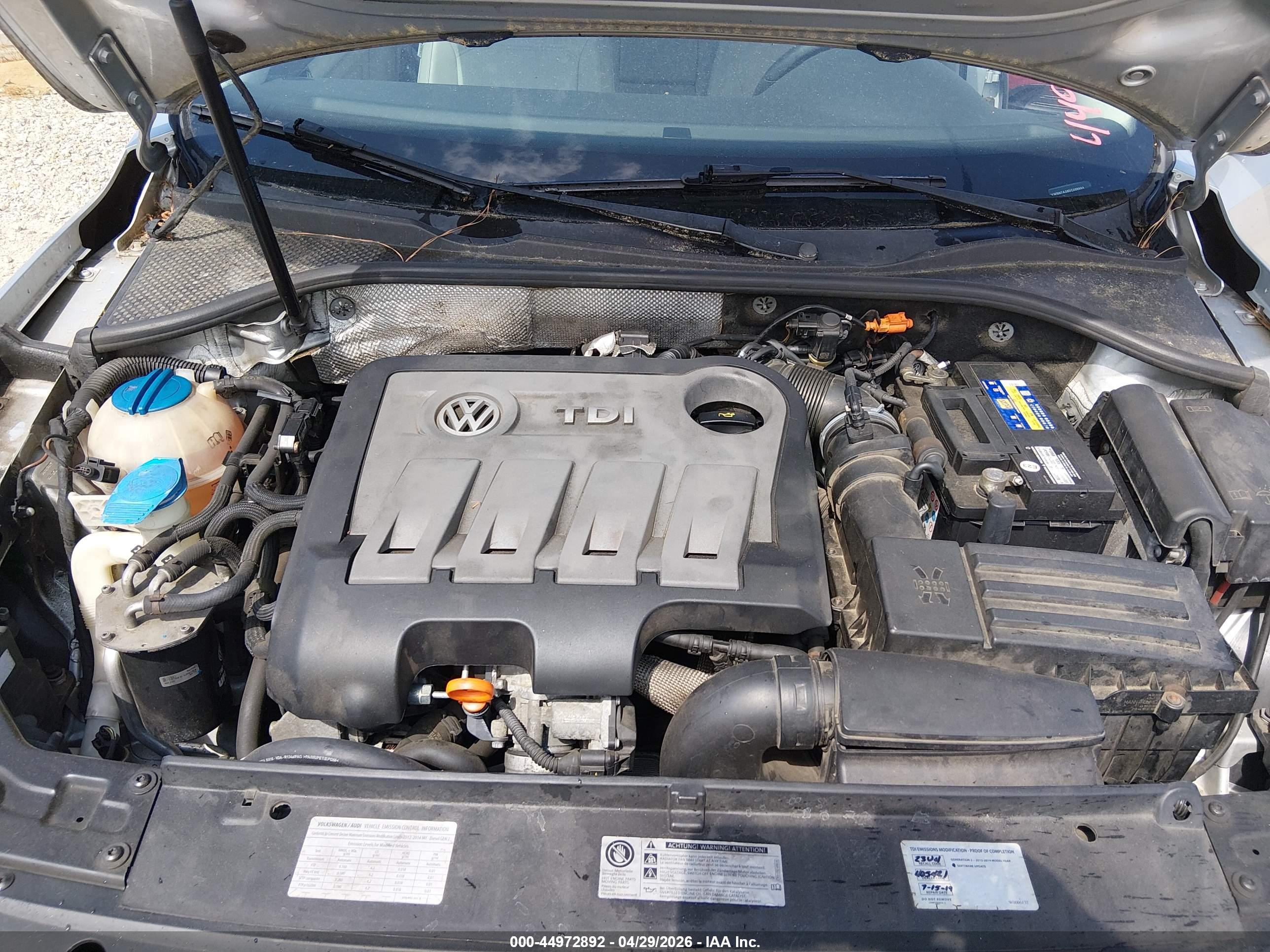 VOLKSWAGEN PASSAT image 10