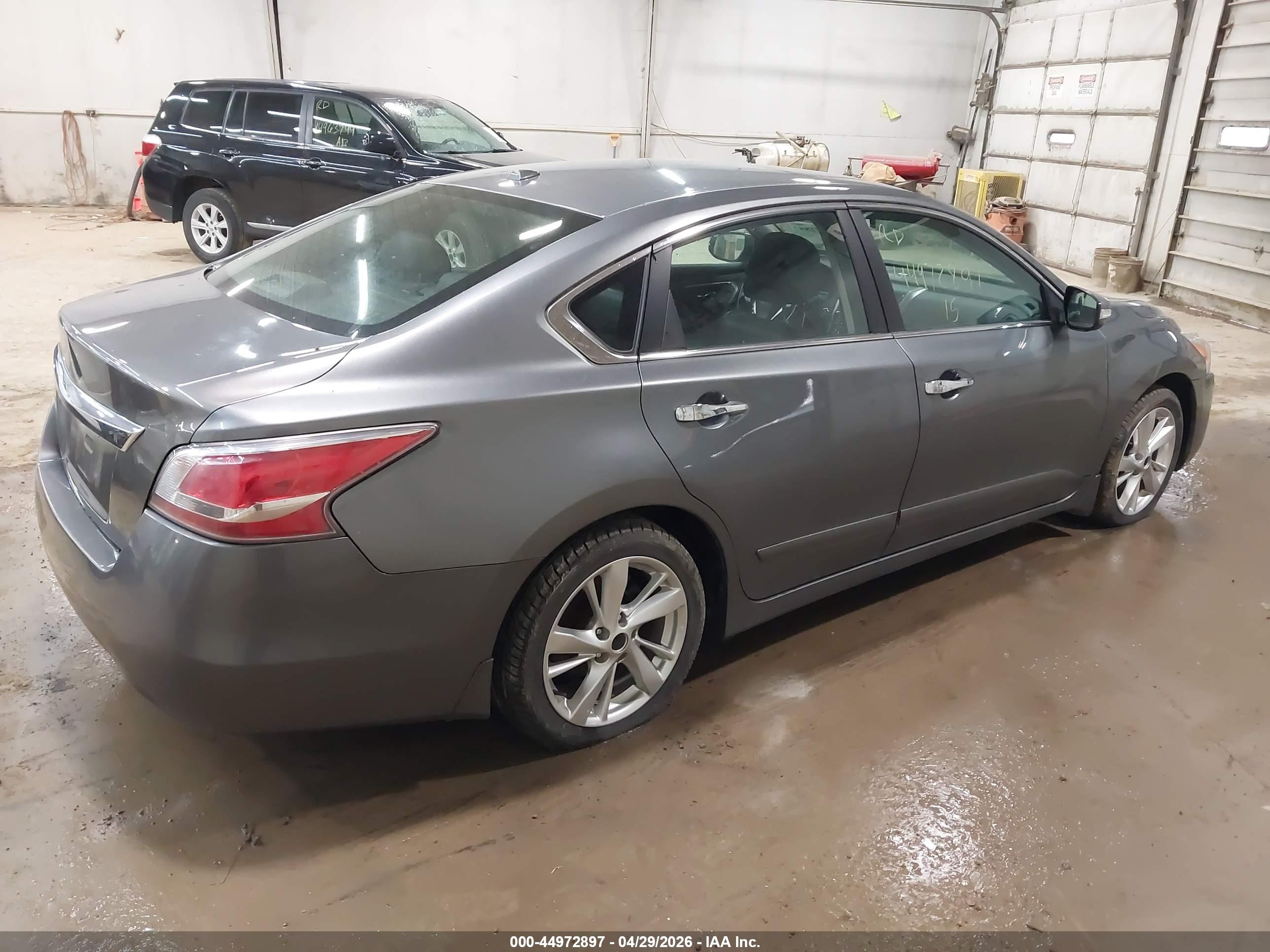 NISSAN ALTIMA image 4