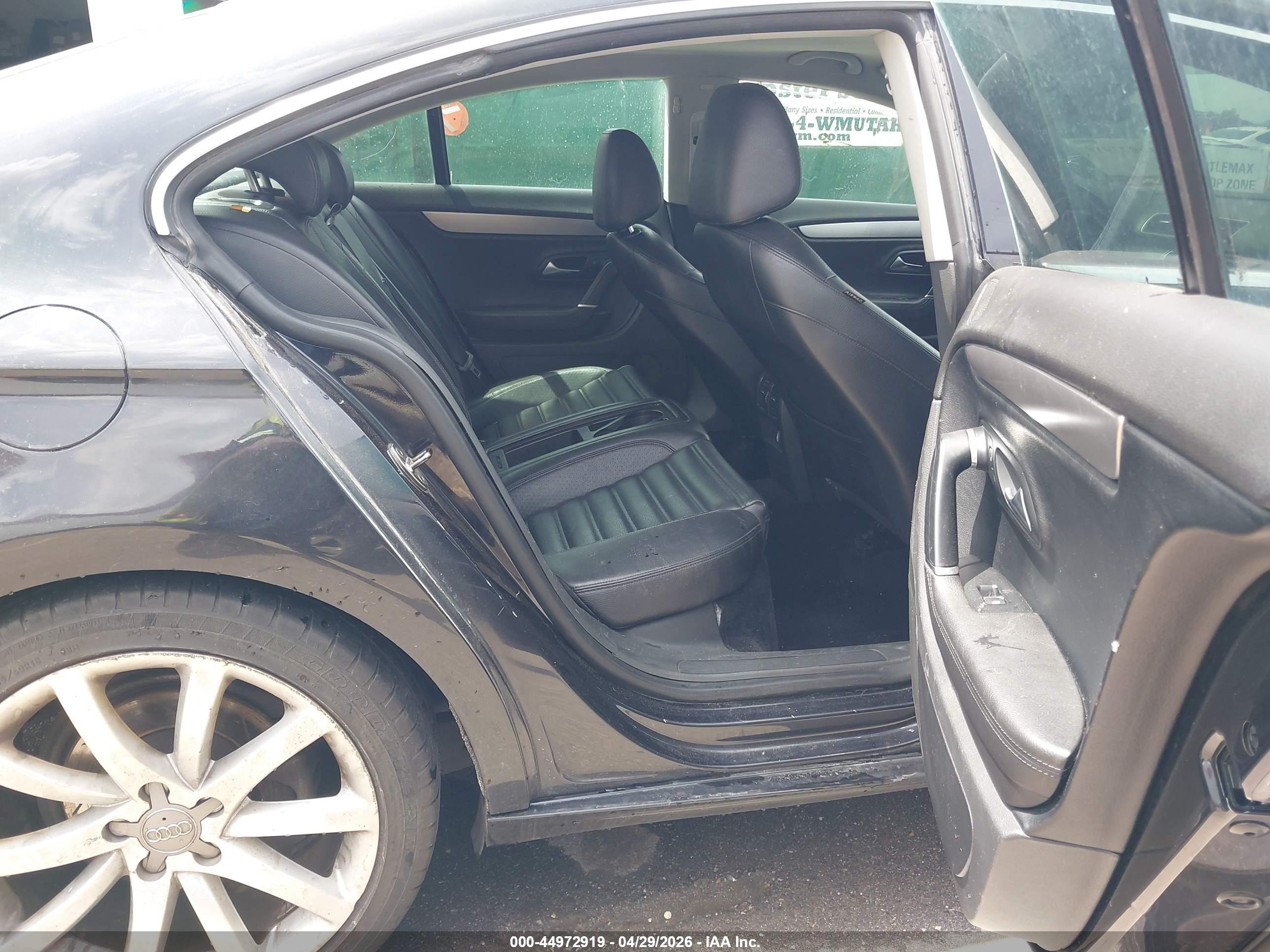 VOLKSWAGEN CC image 8