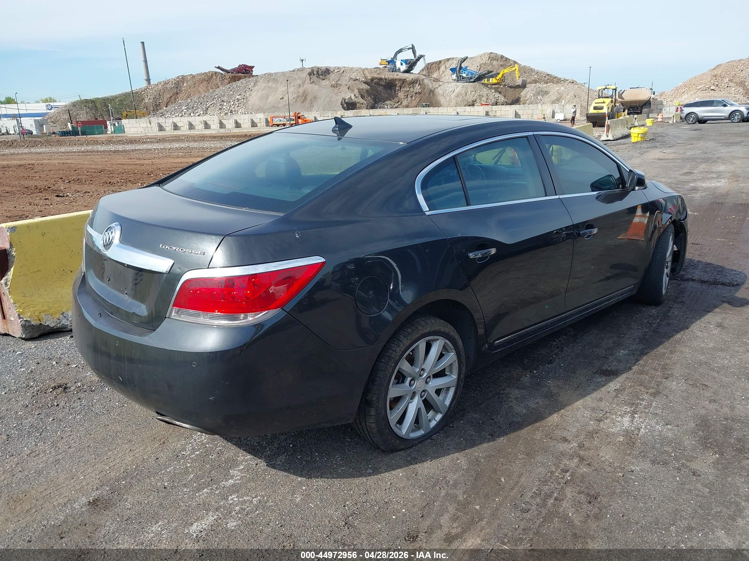 BUICK LACROSSE image 4