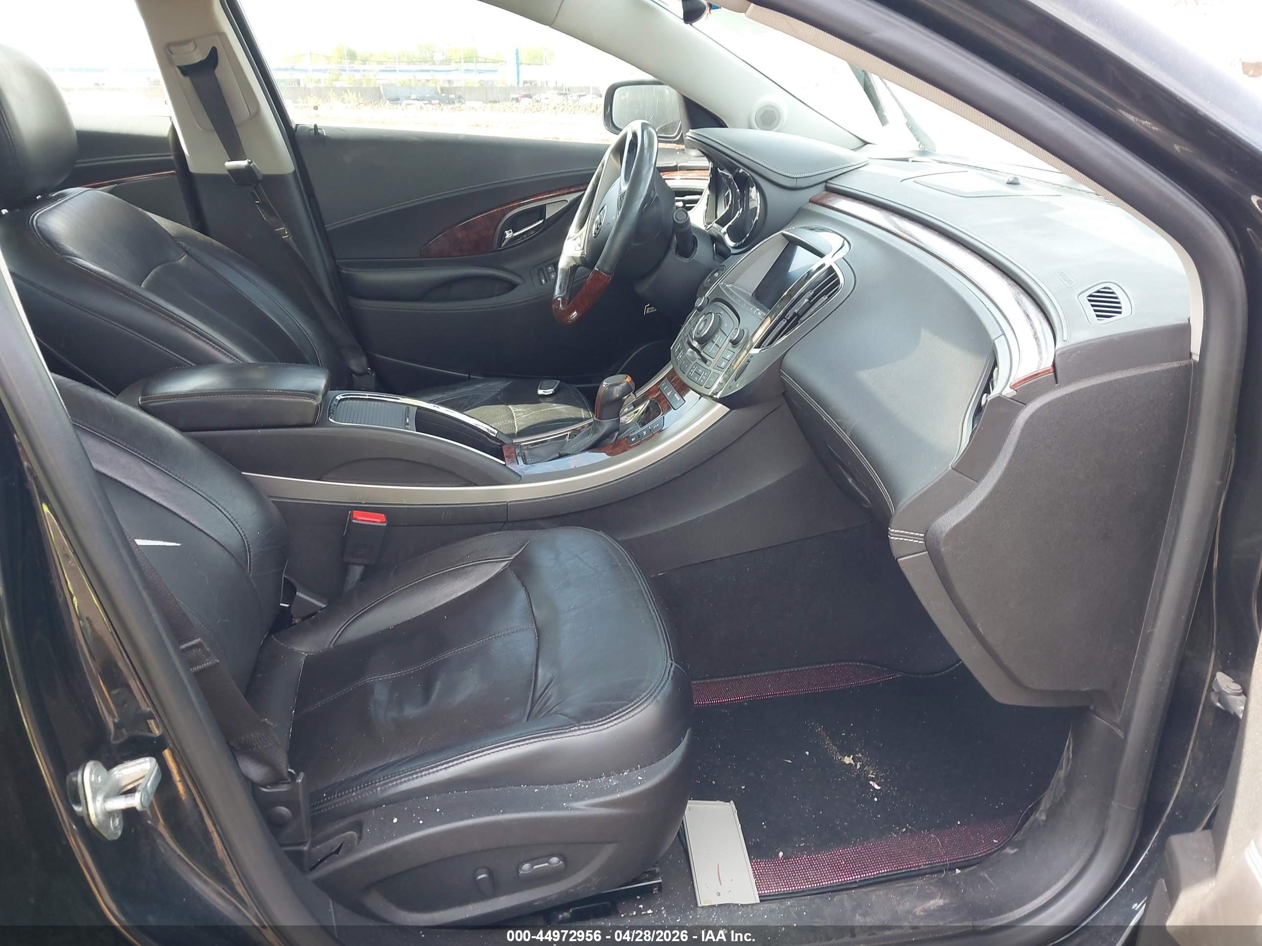 BUICK LACROSSE image 5