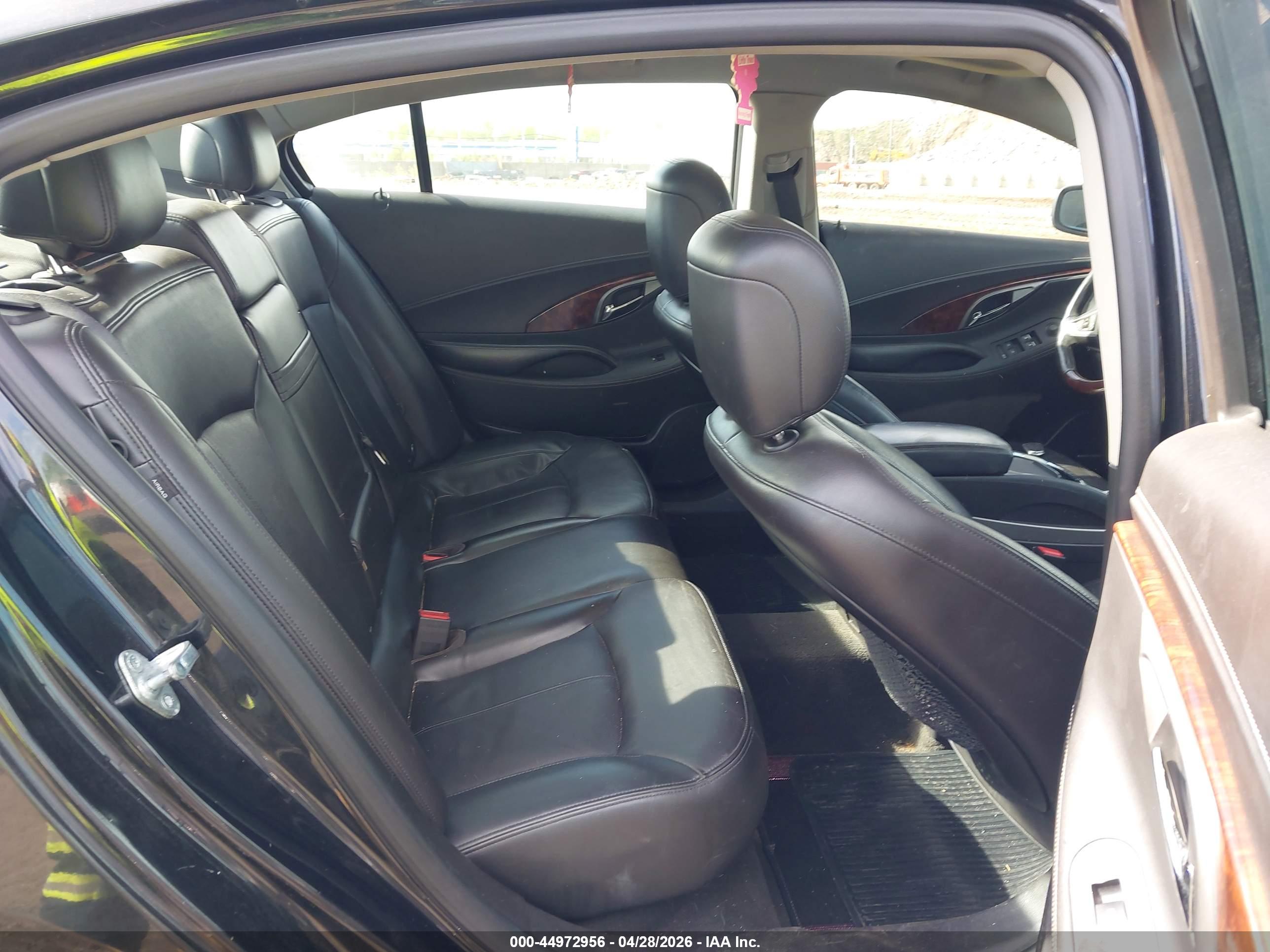 BUICK LACROSSE image 8