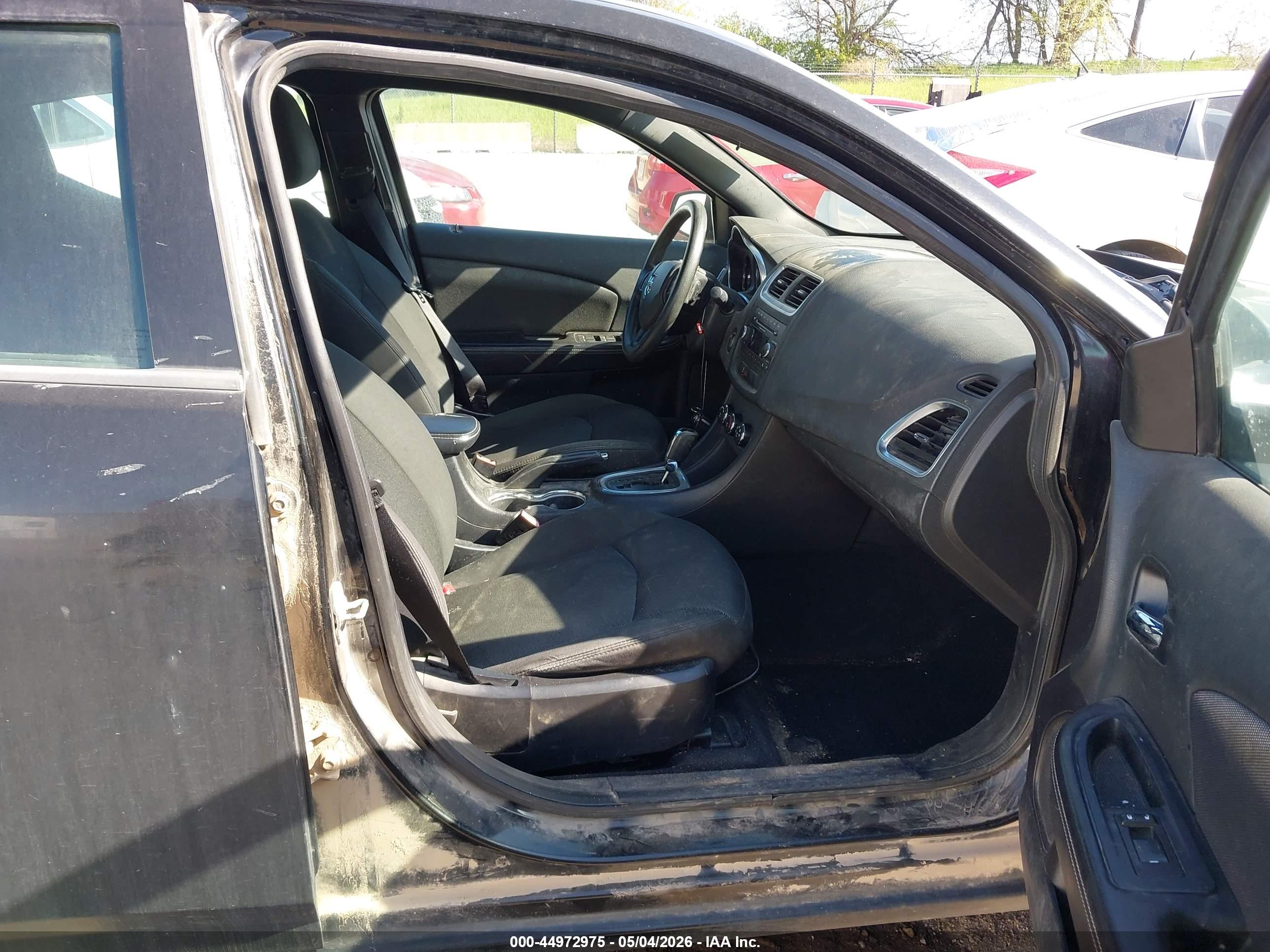 DODGE AVENGER image 5